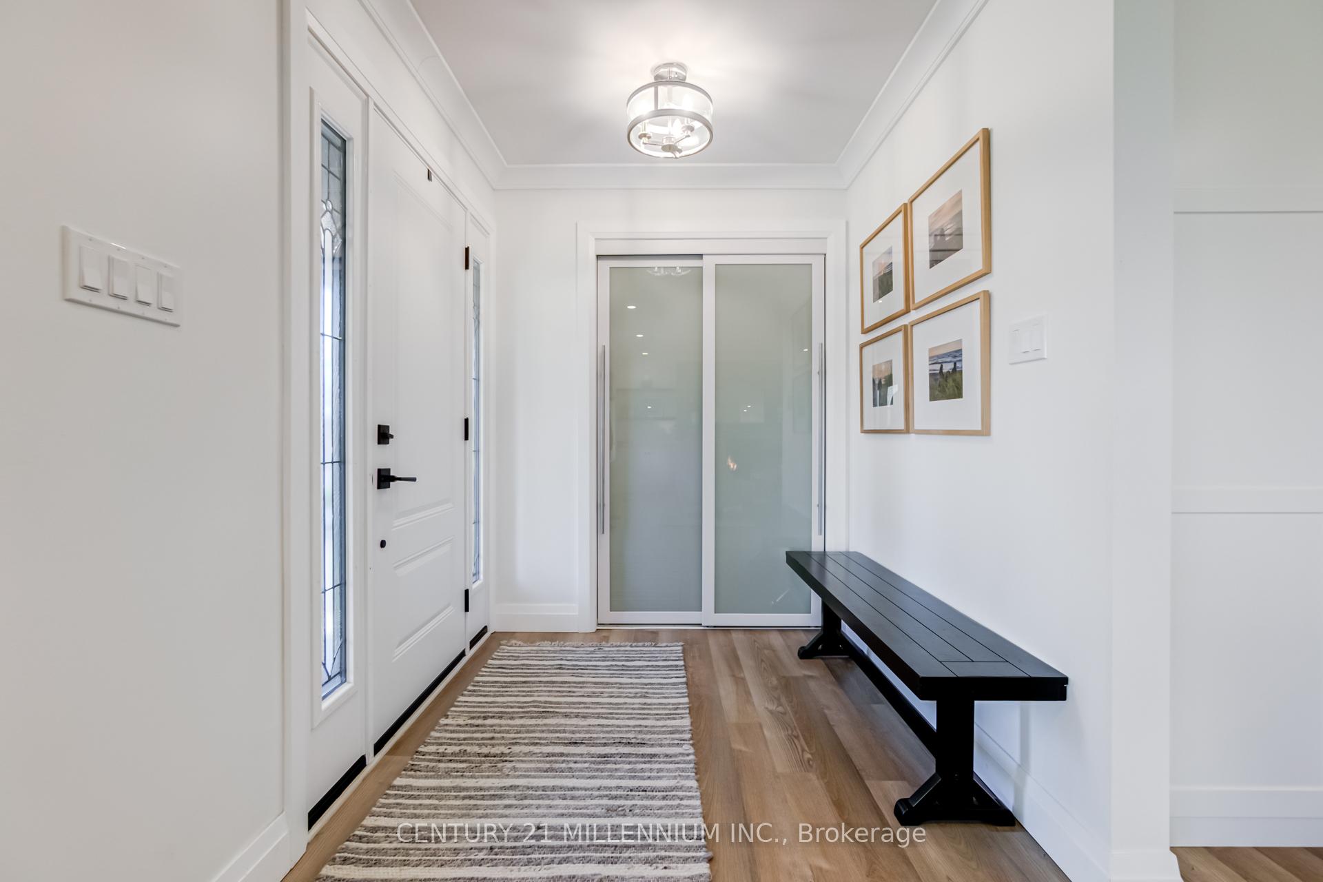 Photo 5 of 10 Greystone Crescent, Brampton, Brampton South — HOMEH
