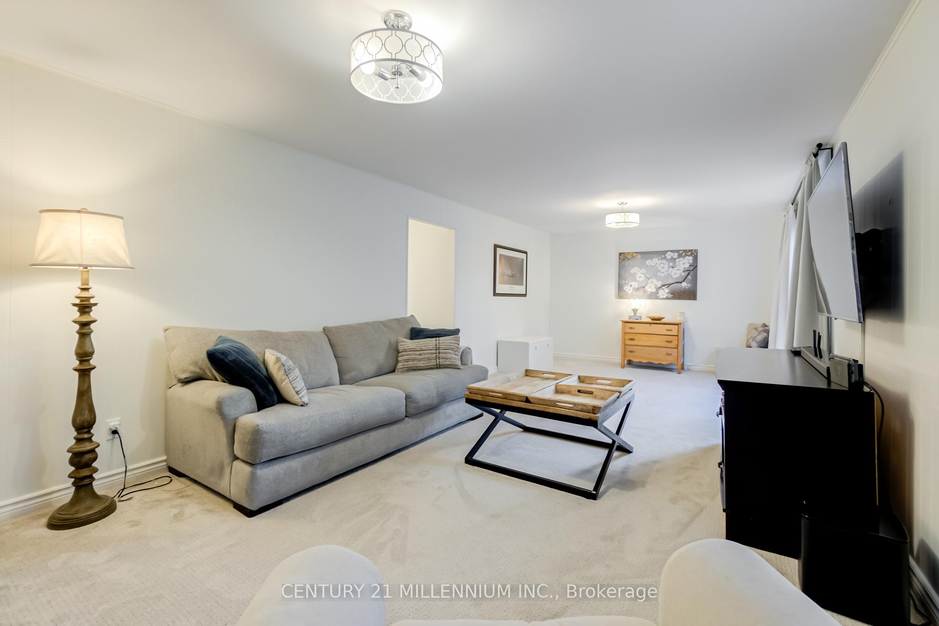Photo 25 of 10 Greystone Crescent, Brampton, Brampton South — HOMEH