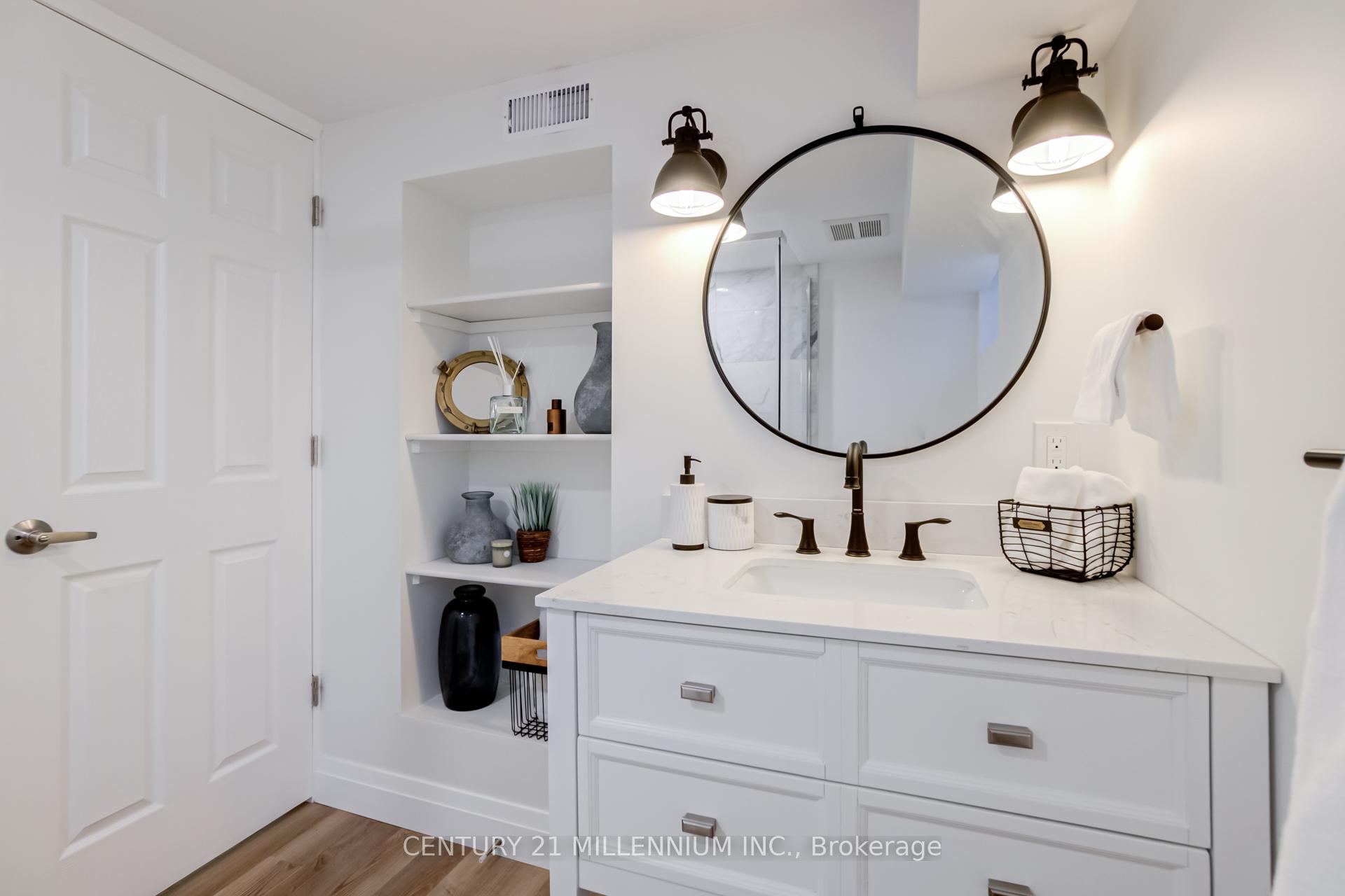 Photo 35 of 10 Greystone Crescent, Brampton, Brampton South — HOMEH