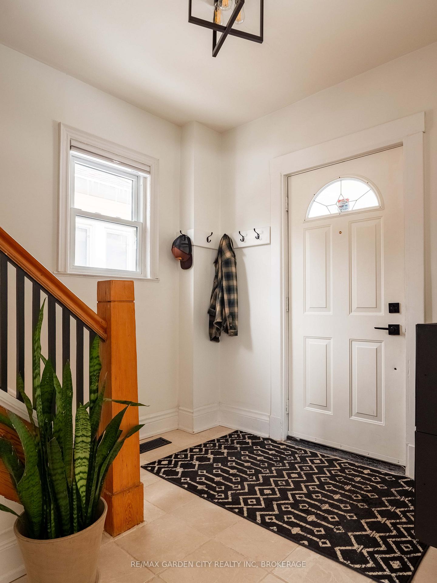 Photo 6 of 75 York Street, St. Catharines, Downtown — HOMEH