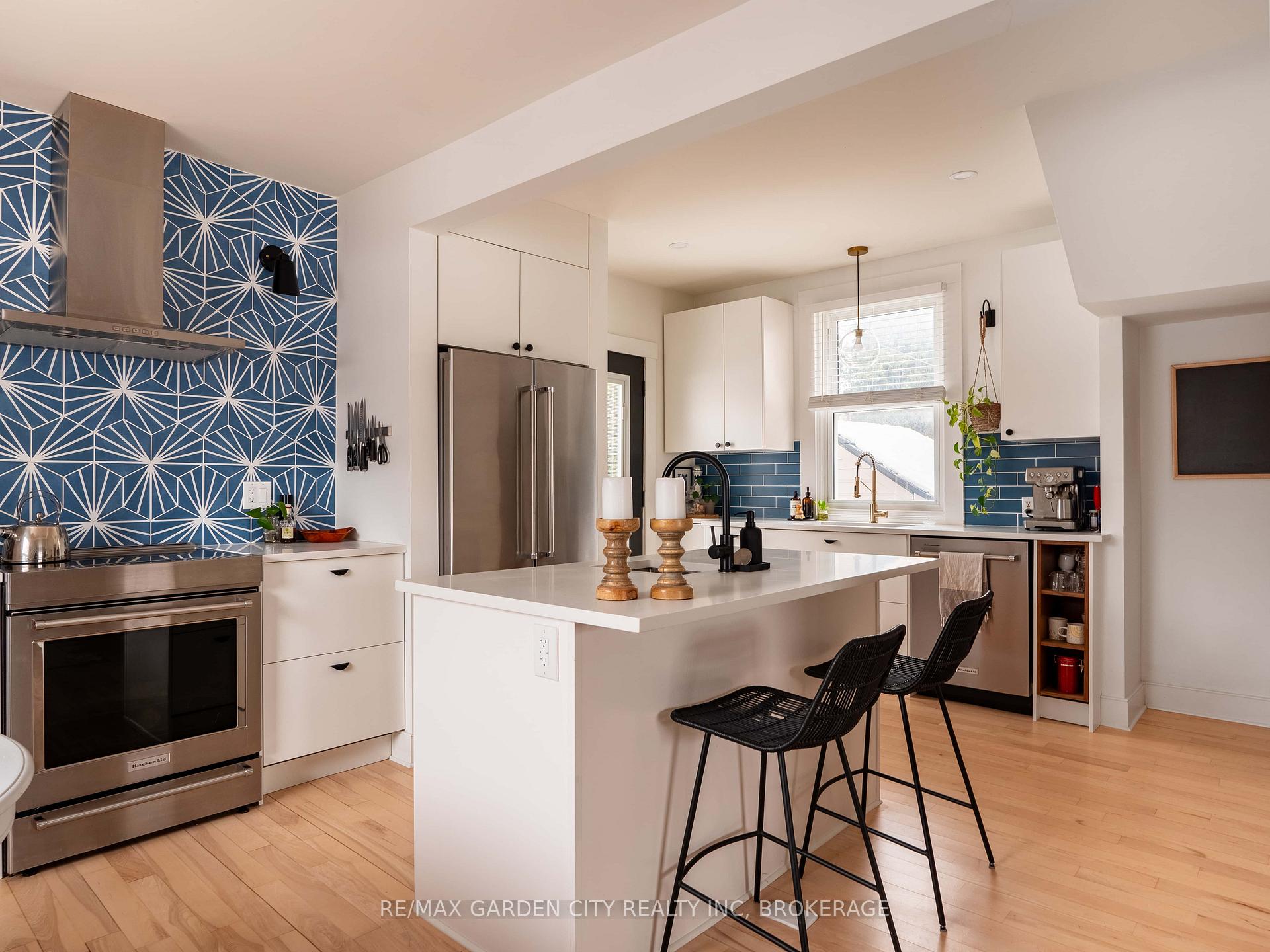 Photo 11 of 75 York Street, St. Catharines, Downtown — HOMEH
