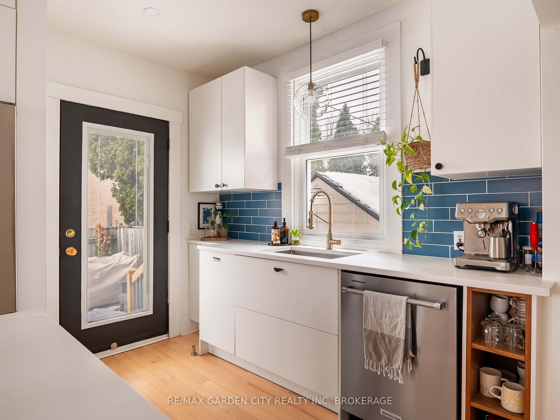 Photo 13 of 75 York Street, St. Catharines, Downtown — HOMEH