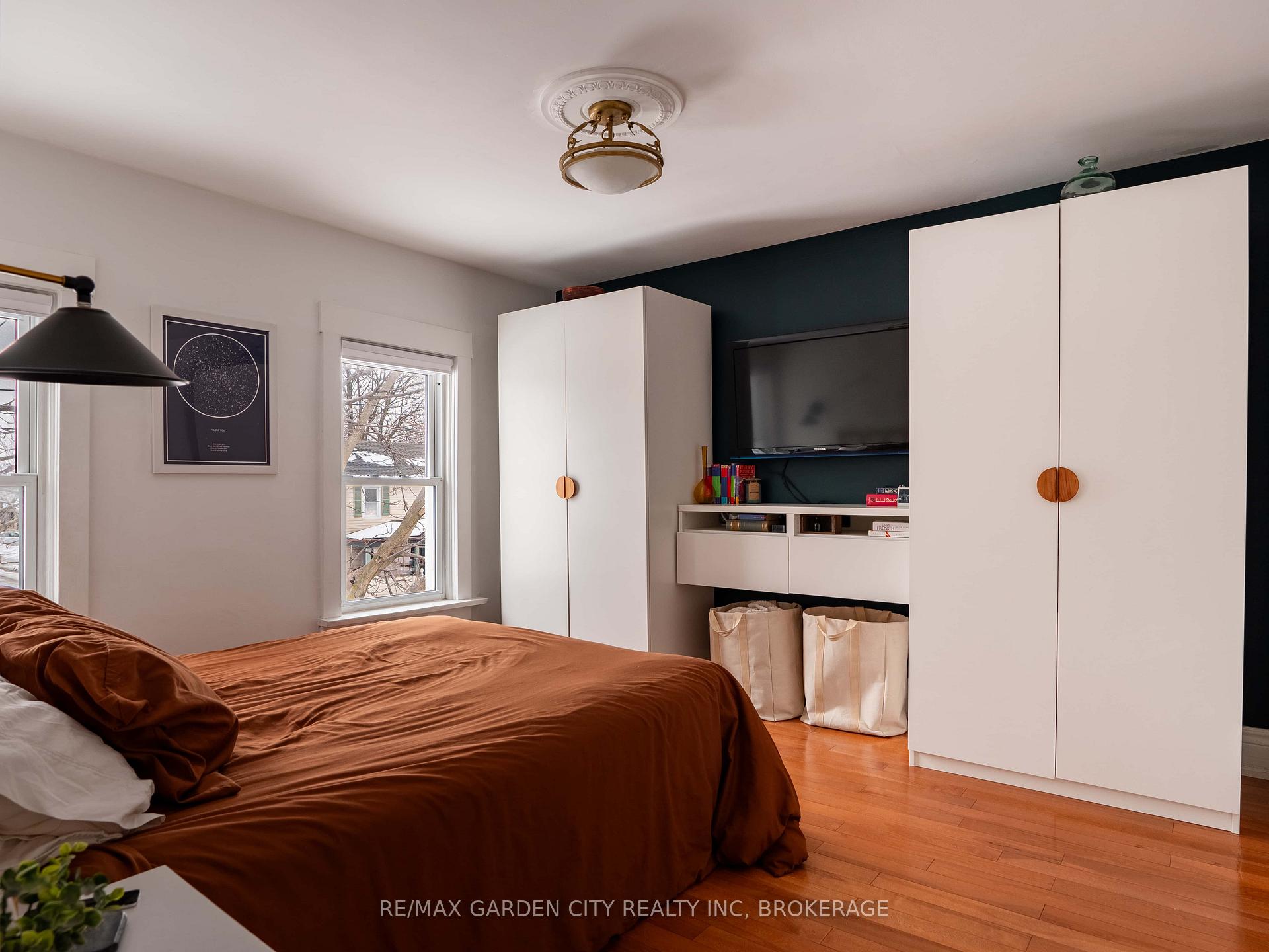Photo 18 of 75 York Street, St. Catharines, Downtown — HOMEH