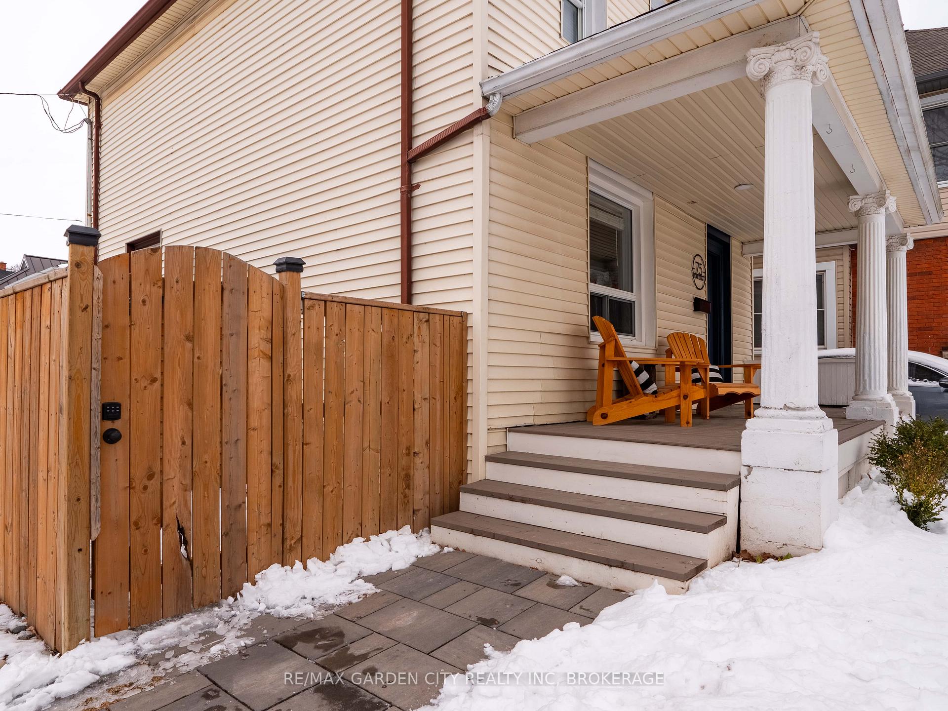 Photo 32 of 75 York Street, St. Catharines, Downtown — HOMEH