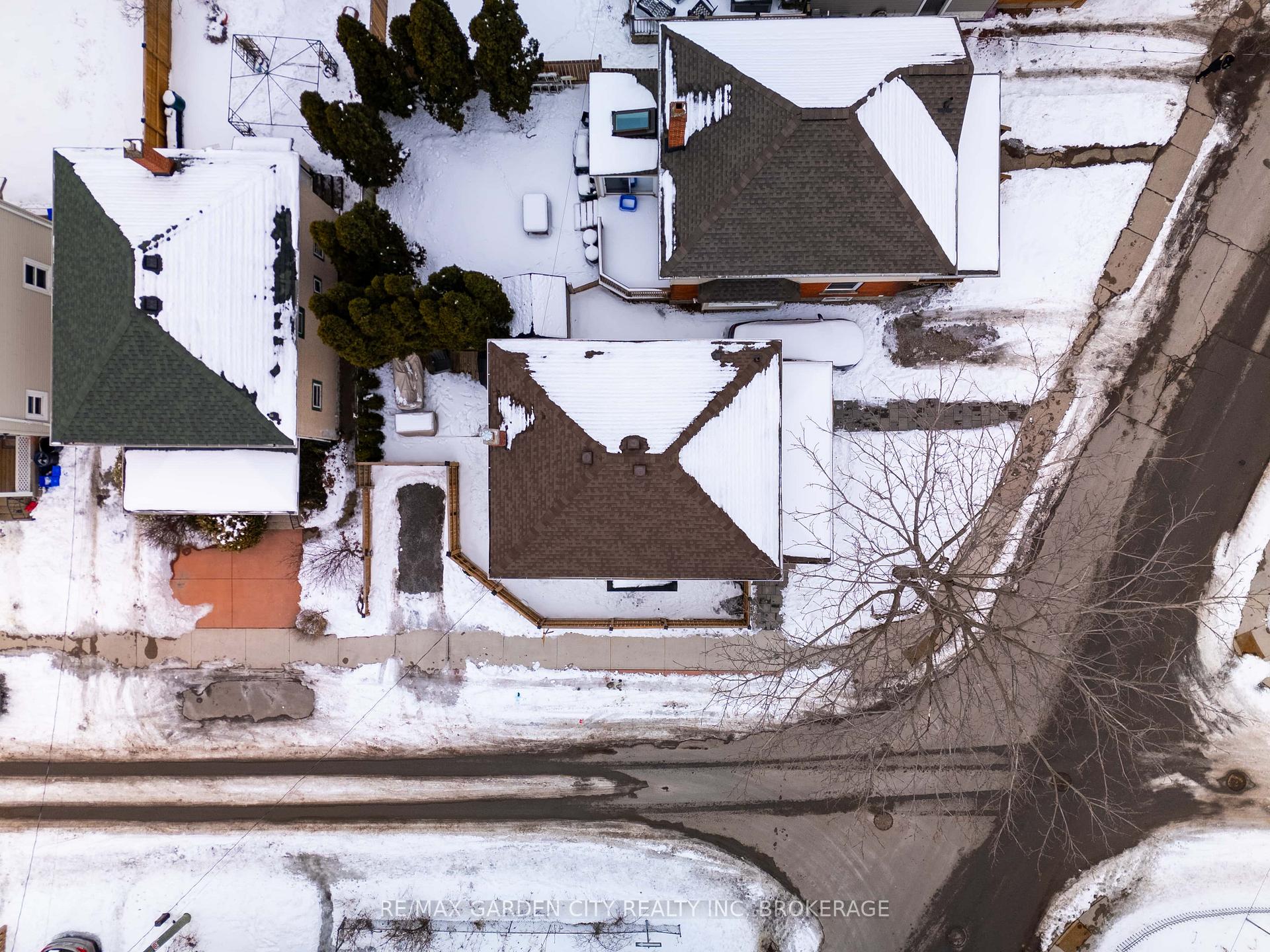 Photo 41 of 75 York Street, St. Catharines, Downtown — HOMEH