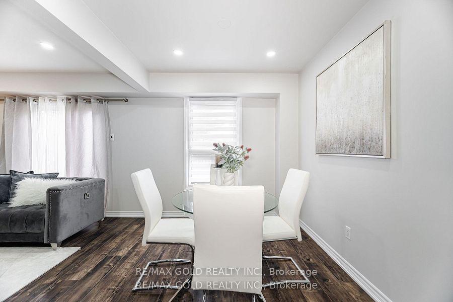 Photo 11 of 58 Oleander Crescent, Brampton, Heart Lake East — HOMEH