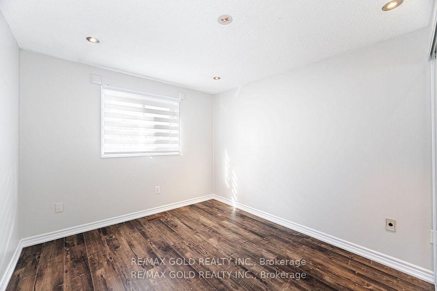 Photo 48 of 58 Oleander Crescent, Brampton, Heart Lake East — HOMEH
