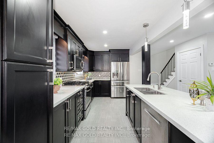 Photo 34 of 58 Oleander Crescent, Brampton, Heart Lake East — HOMEH