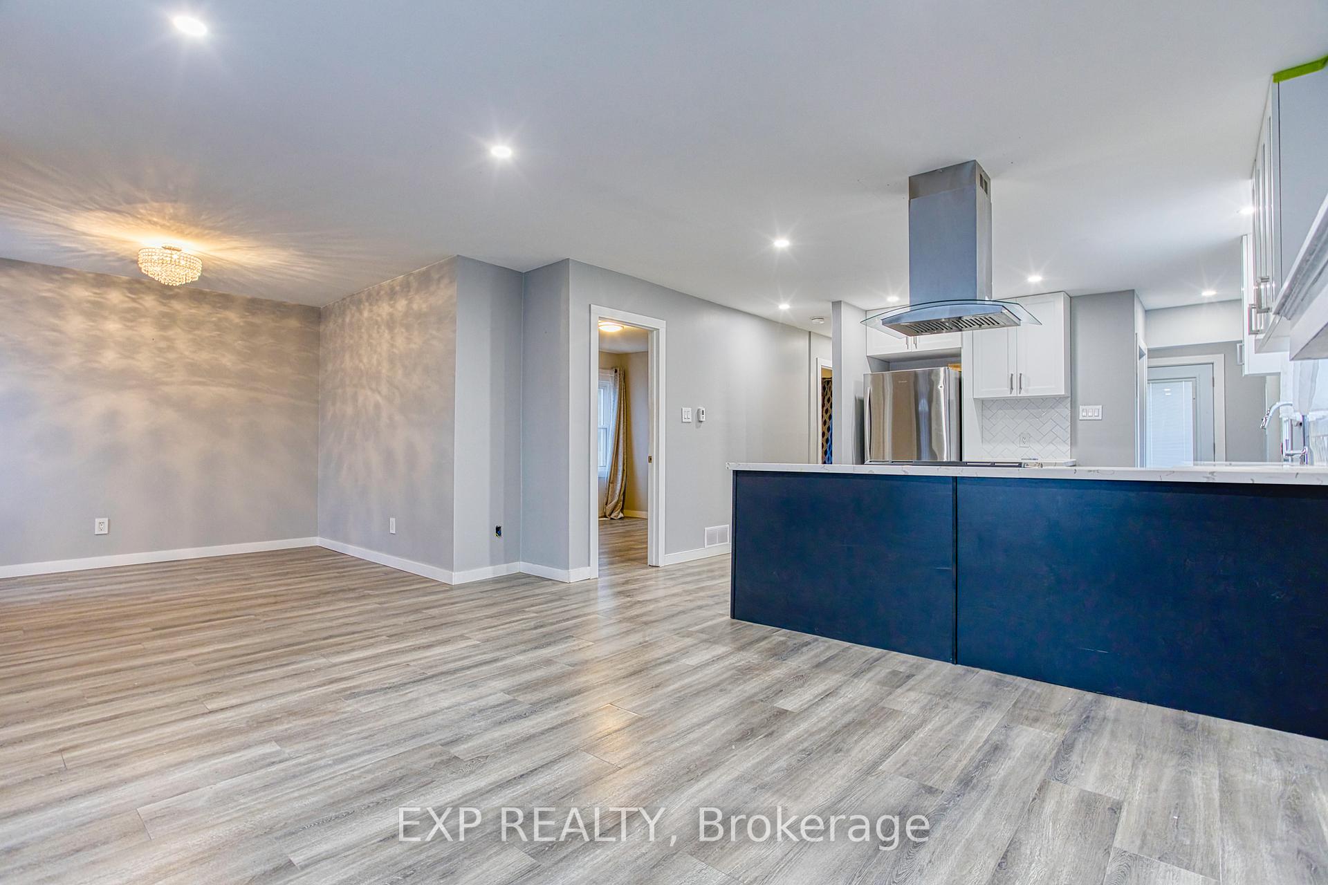 Photo 11 of 7 Sherbourne Street, St. Catharines, Facer — HOMEH