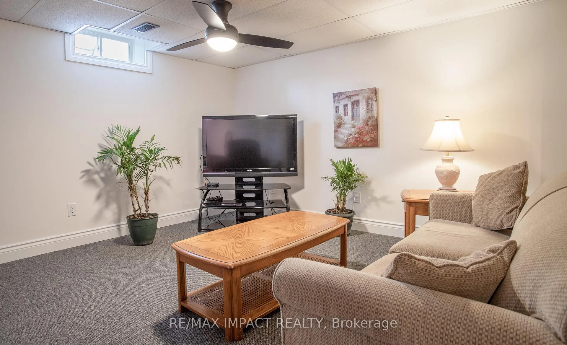 Photo 21 of 23 Louis Way, Scugog, Port Perry — HOMEH