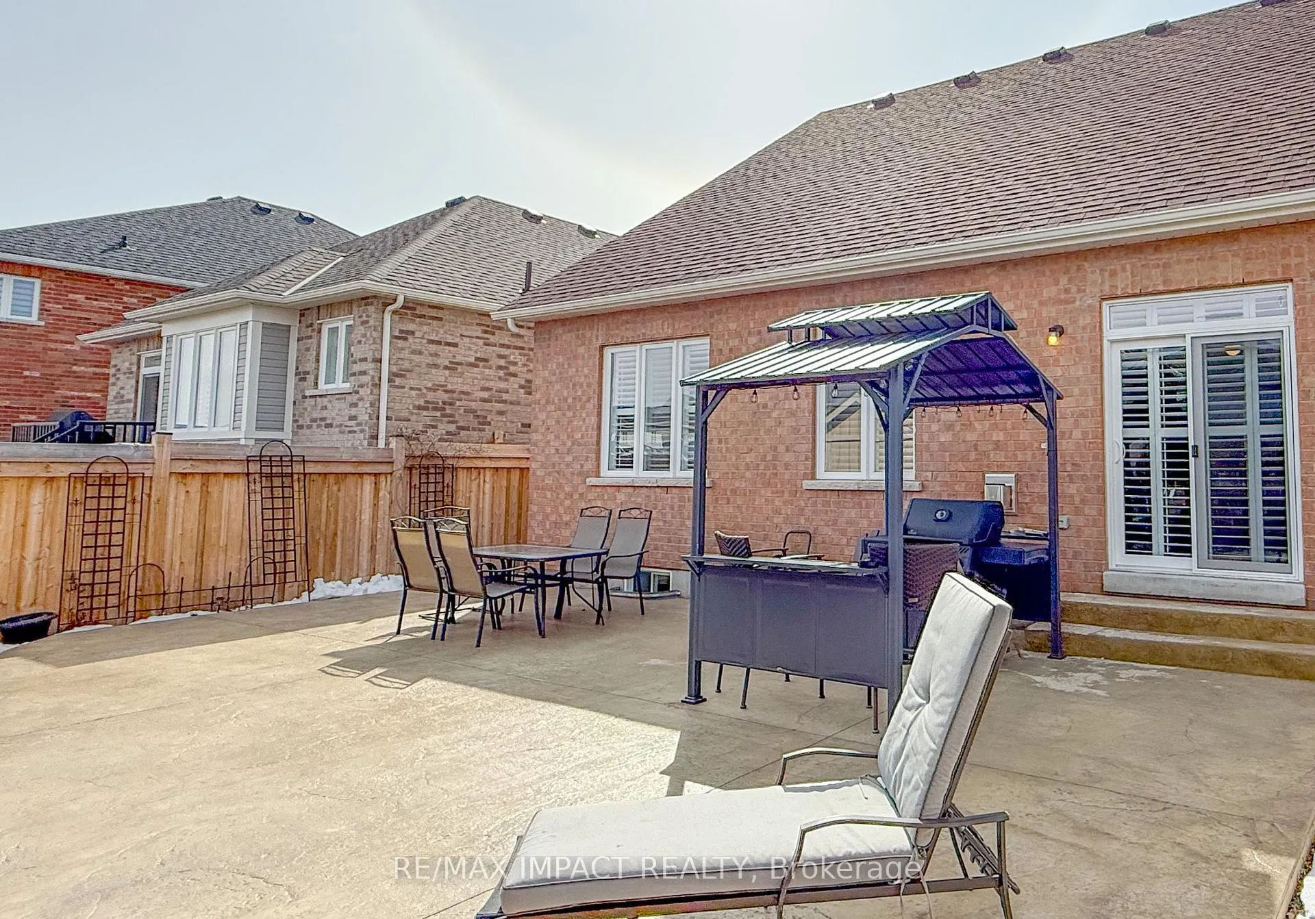 Photo 30 of 23 Louis Way, Scugog, Port Perry — HOMEH
