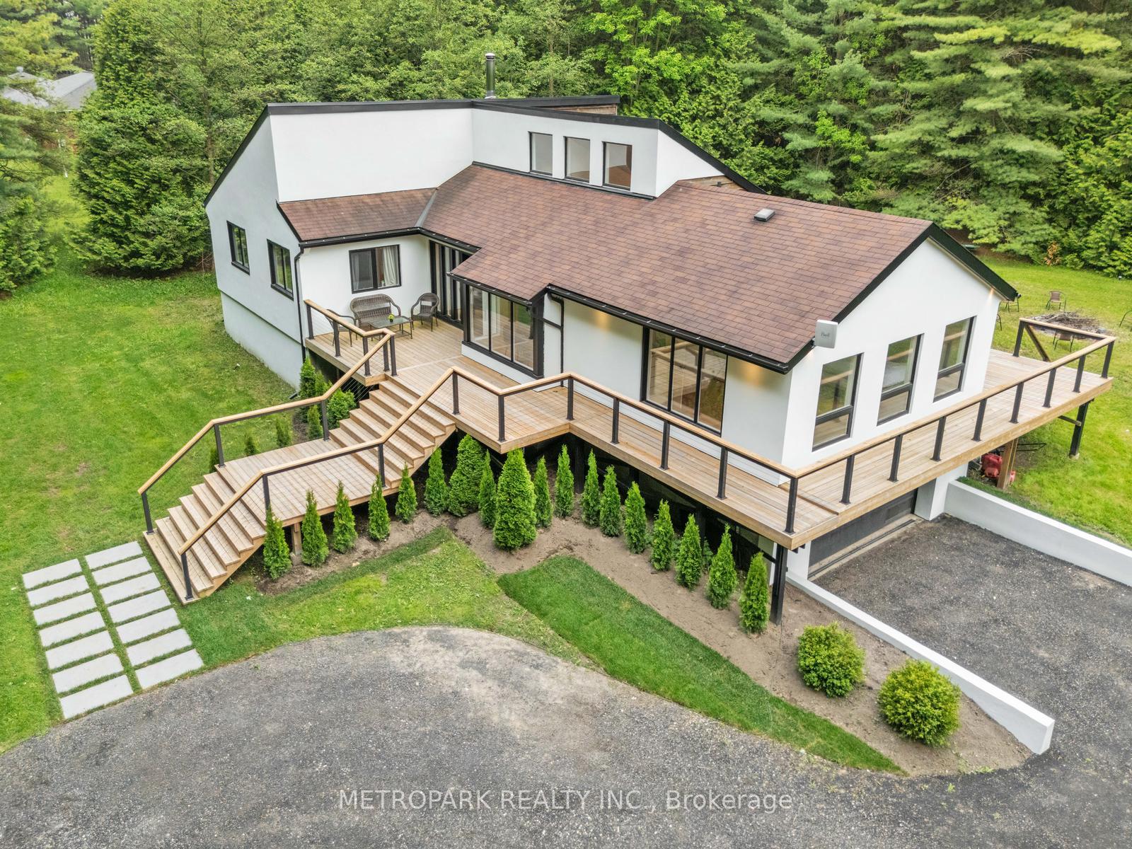 Photo 4 of 6500 County Road 10, Essa, Rural Essa — HOMEH