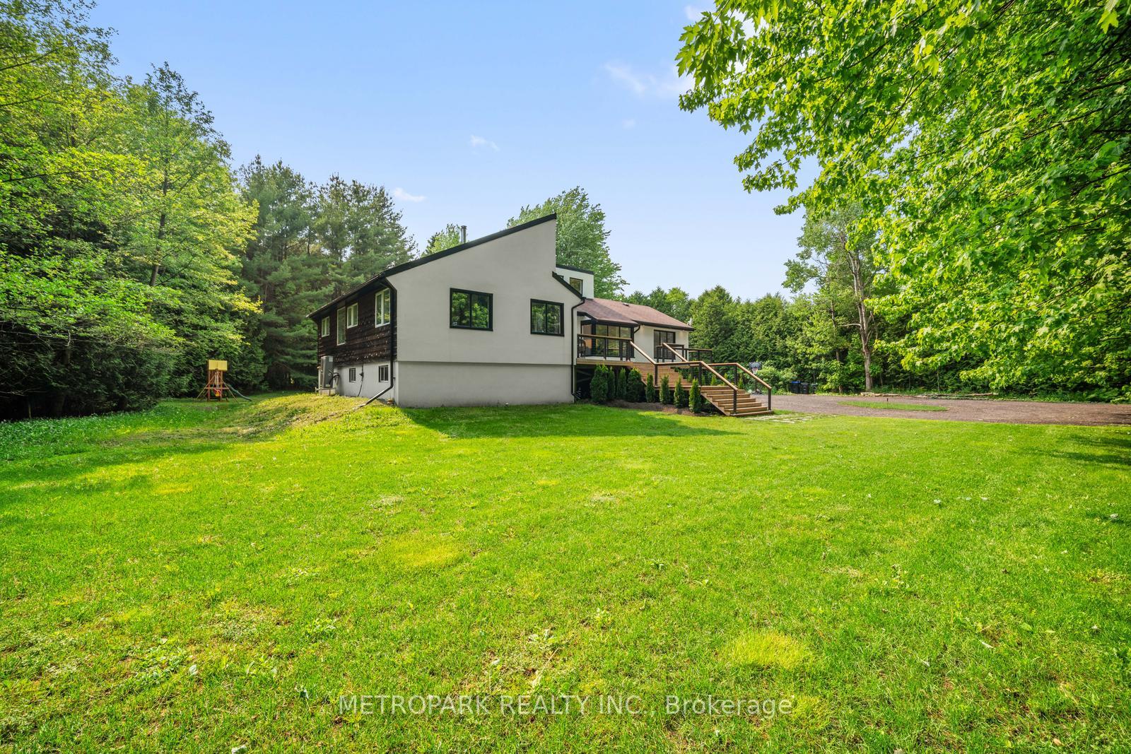 Photo 5 of 6500 County Road 10, Essa, Rural Essa — HOMEH