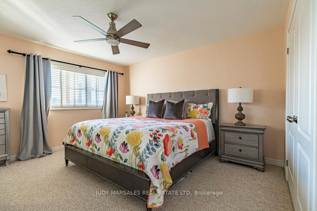 Photo 13 of 4 Marina Point Crescent, Hamilton, Winona Park — HOMEH