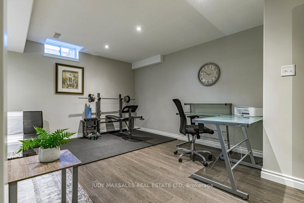 Photo 25 of 4 Marina Point Crescent, Hamilton, Winona Park — HOMEH