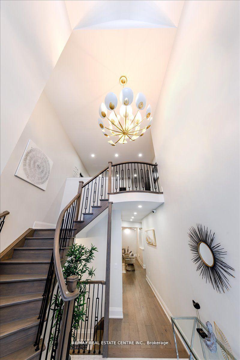 Photo 7 of 18 Elverton Crescent, Brampton, Northwest Brampton — HOMEH