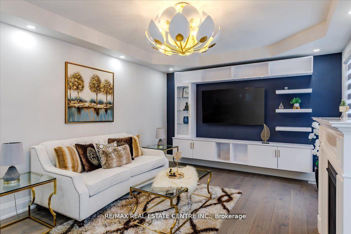 Photo 19 of 18 Elverton Crescent, Brampton, Northwest Brampton — HOMEH