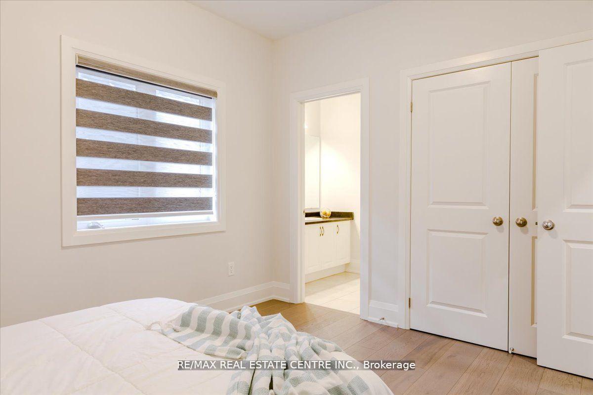 Photo 32 of 18 Elverton Crescent, Brampton, Northwest Brampton — HOMEH