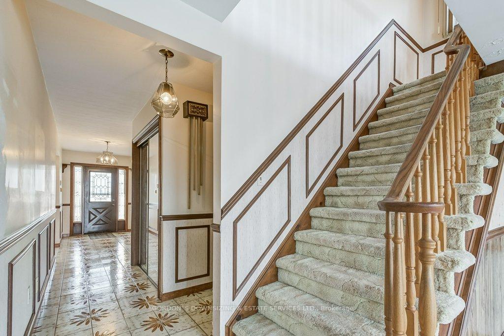 Photo 17 of 16 Alder Court, Hamilton, Stoney Creek — HOMEH