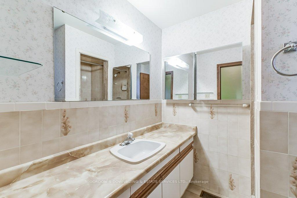 Photo 48 of 16 Alder Court, Hamilton, Stoney Creek — HOMEH