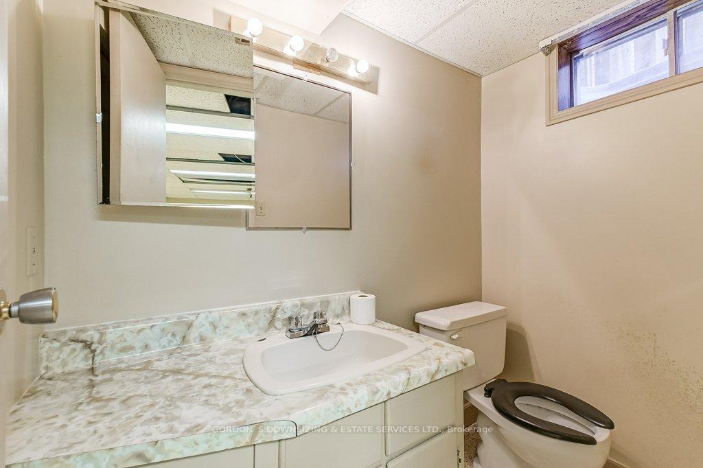 Photo 52 of 16 Alder Court, Hamilton, Stoney Creek — HOMEH
