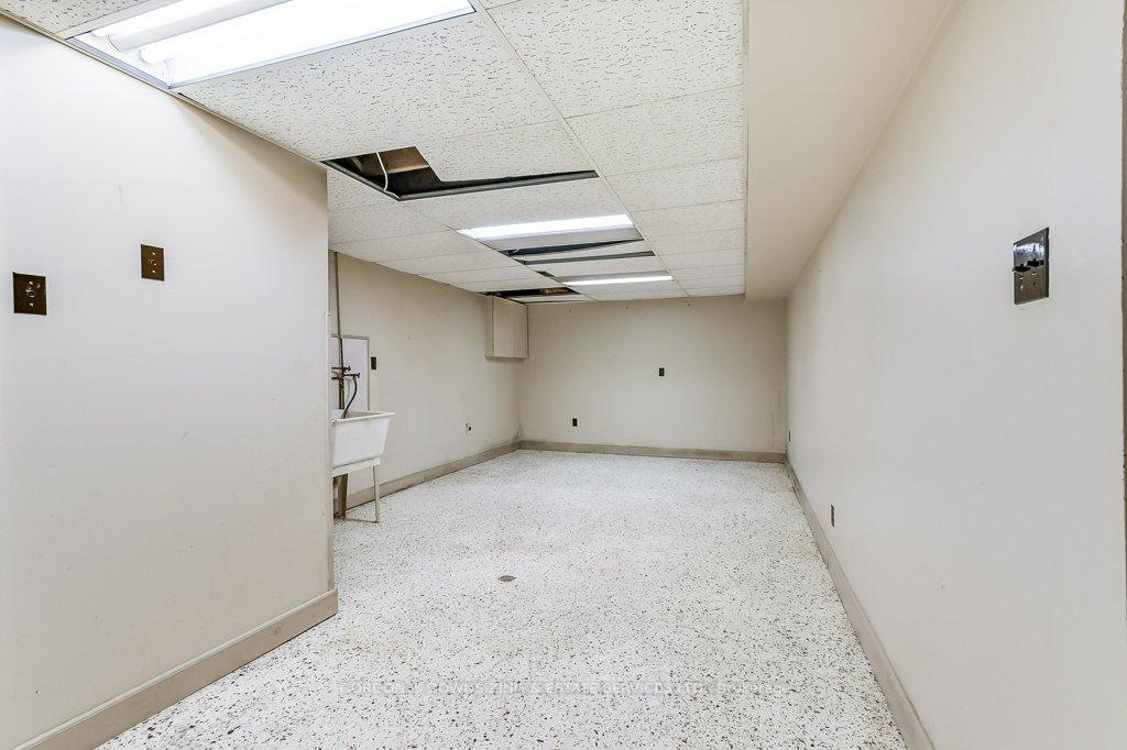 Photo 53 of 16 Alder Court, Hamilton, Stoney Creek — HOMEH