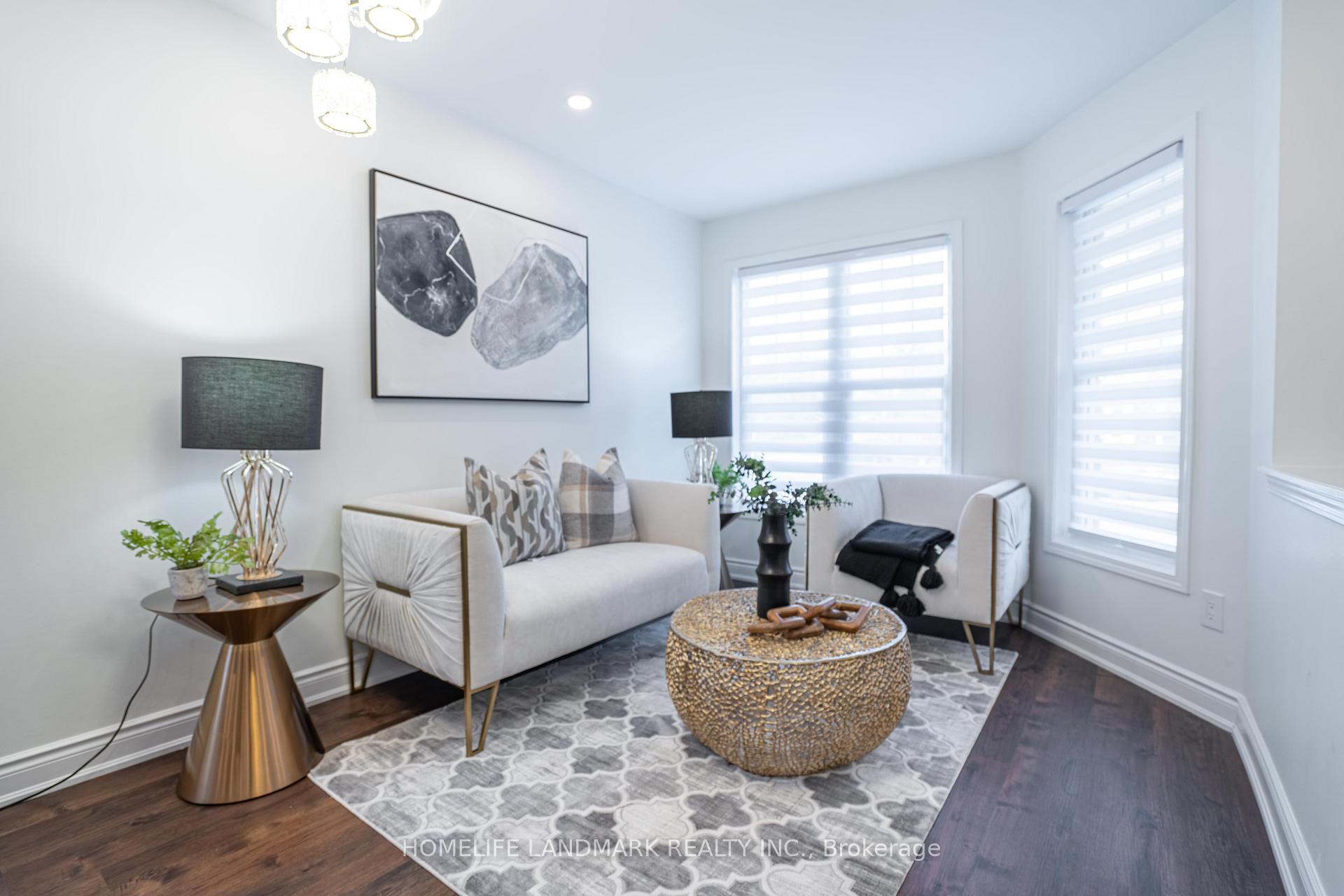 Photo 5 of 36 Frontenac Crescent, Brampton, Fletcher's Meadow — HOMEH