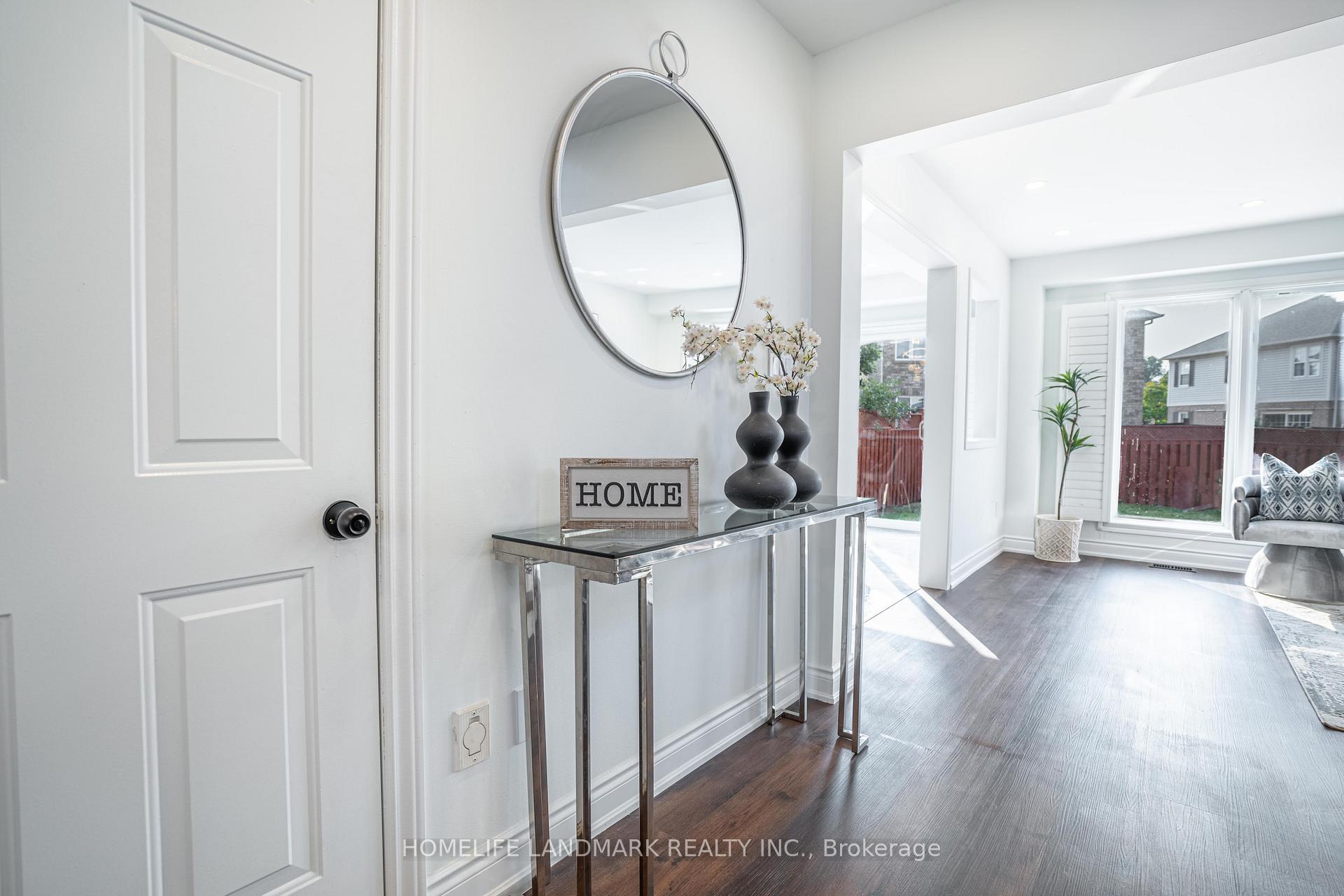 Photo 7 of 36 Frontenac Crescent, Brampton, Fletcher's Meadow — HOMEH