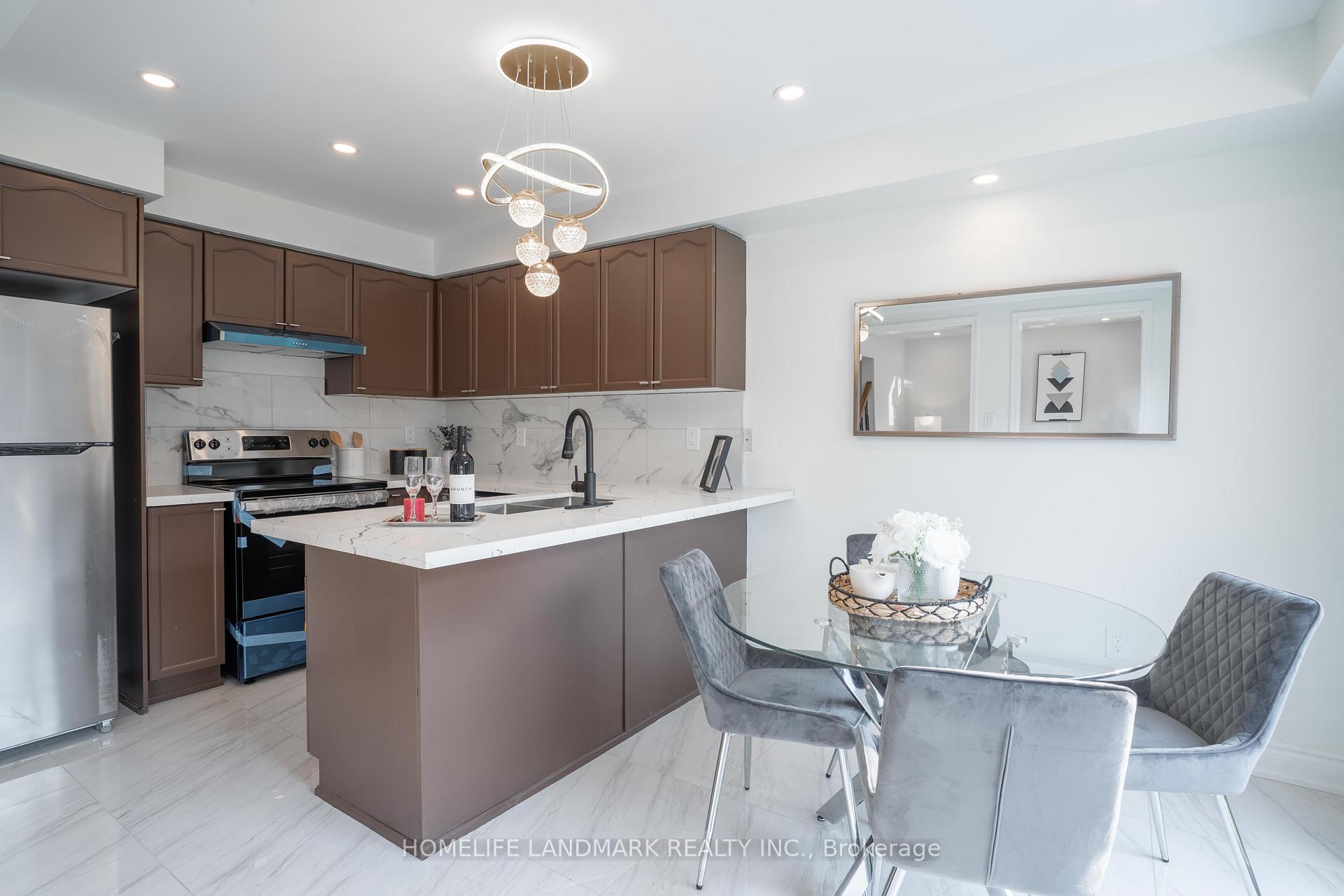 Photo 14 of 36 Frontenac Crescent, Brampton, Fletcher's Meadow — HOMEH