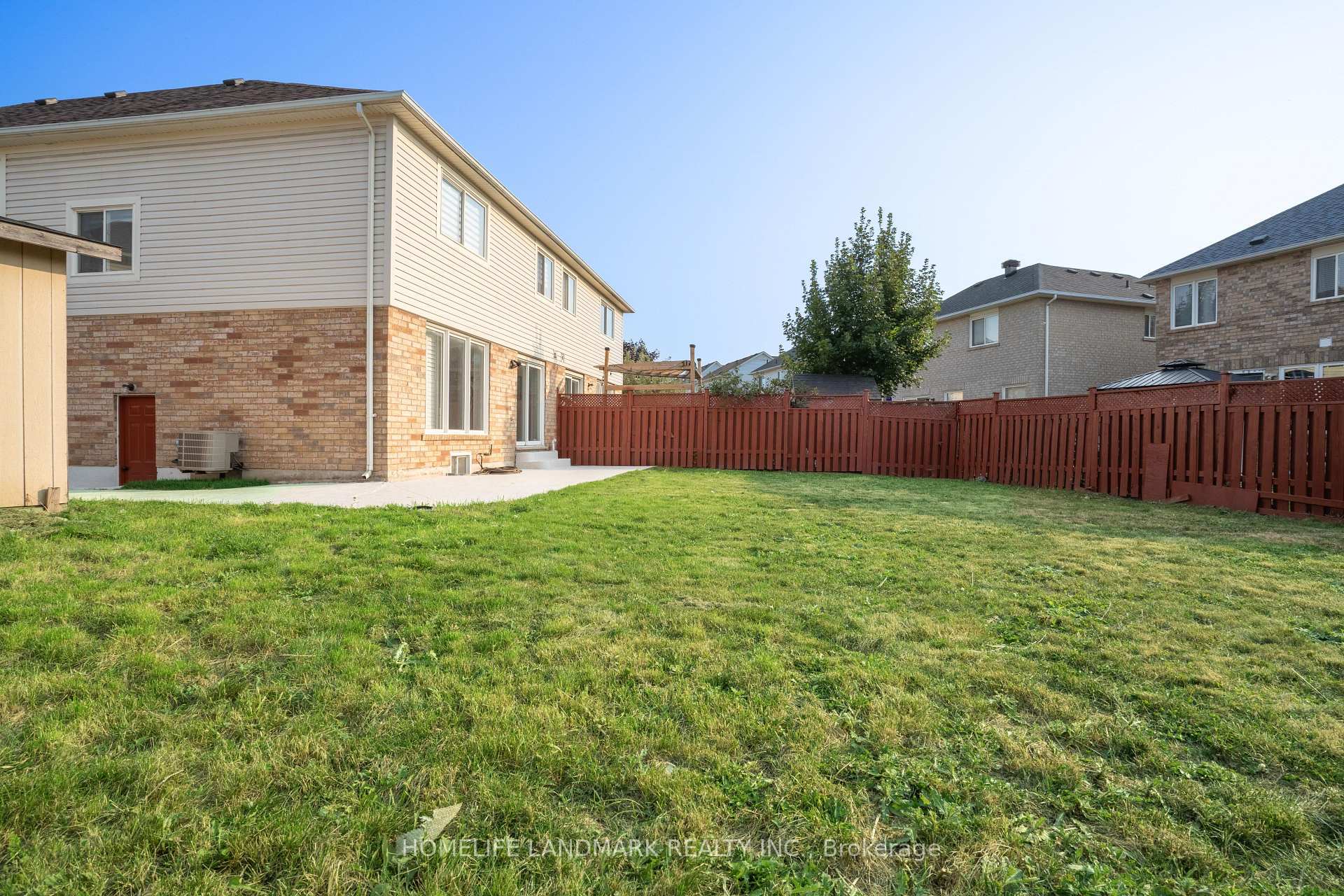 Photo 38 of 36 Frontenac Crescent, Brampton, Fletcher's Meadow — HOMEH