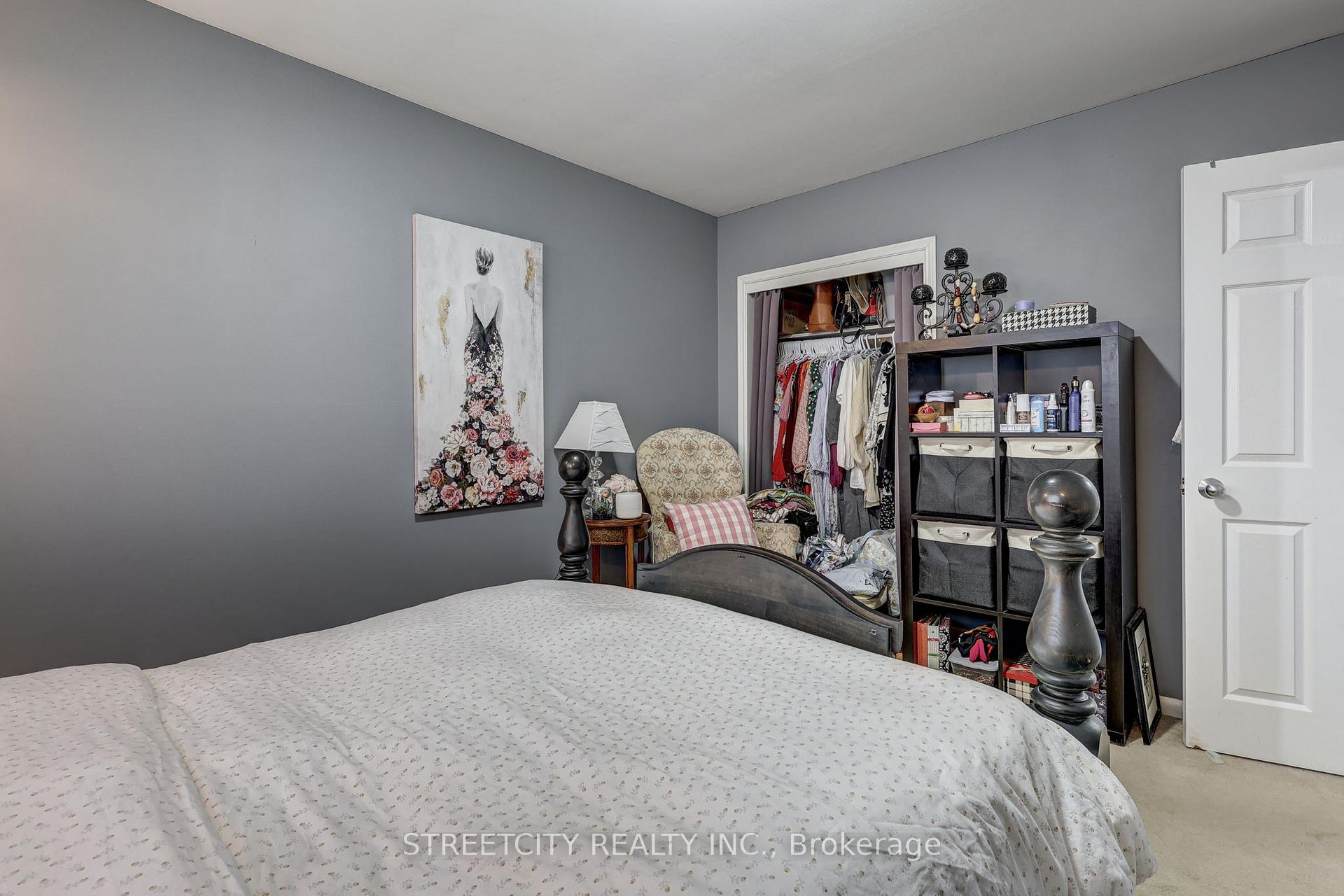 Photo 18 of 170 Locust Street, St. Thomas — HOMEH