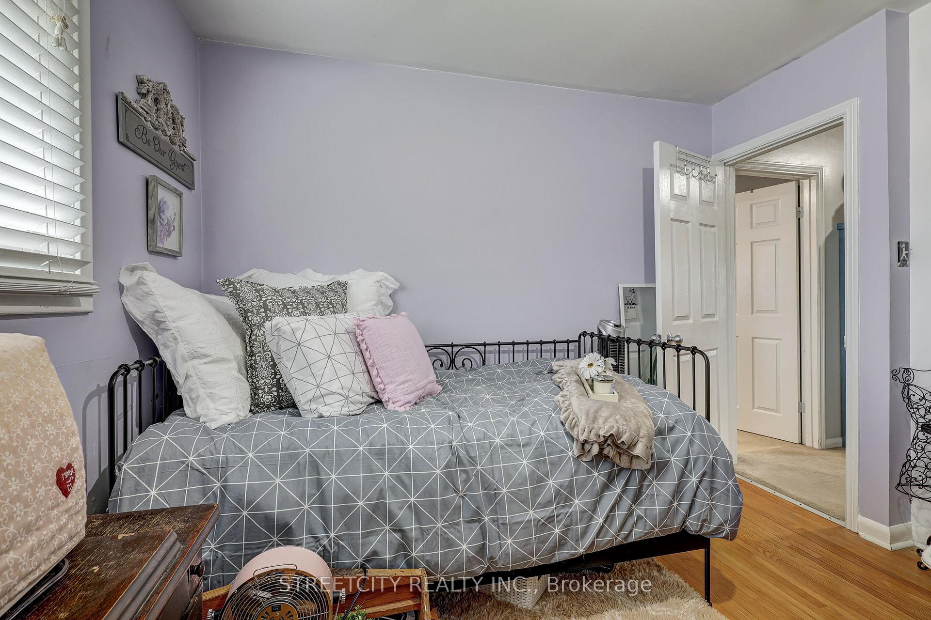 Photo 20 of 170 Locust Street, St. Thomas — HOMEH