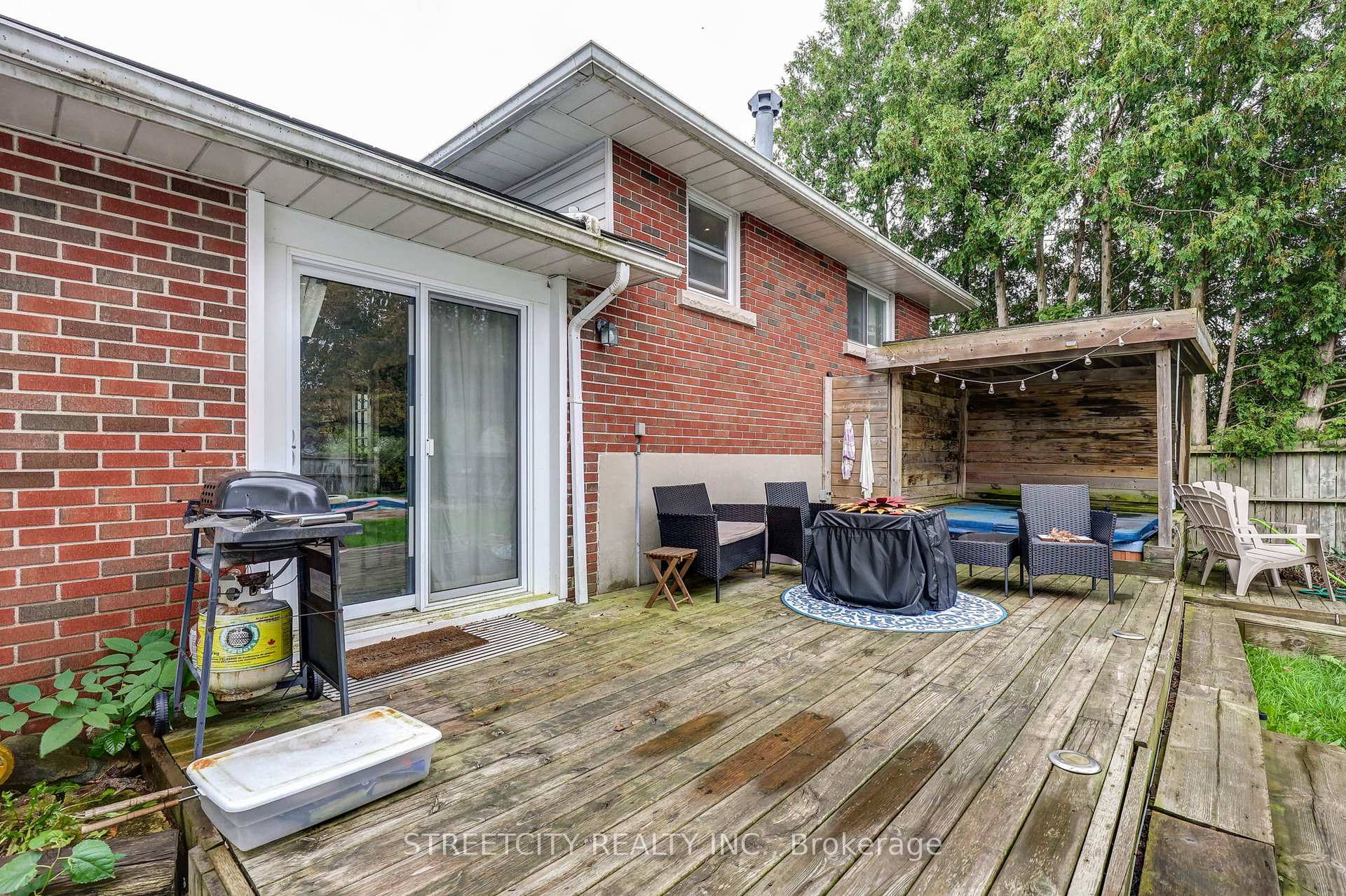 Photo 31 of 170 Locust Street, St. Thomas — HOMEH