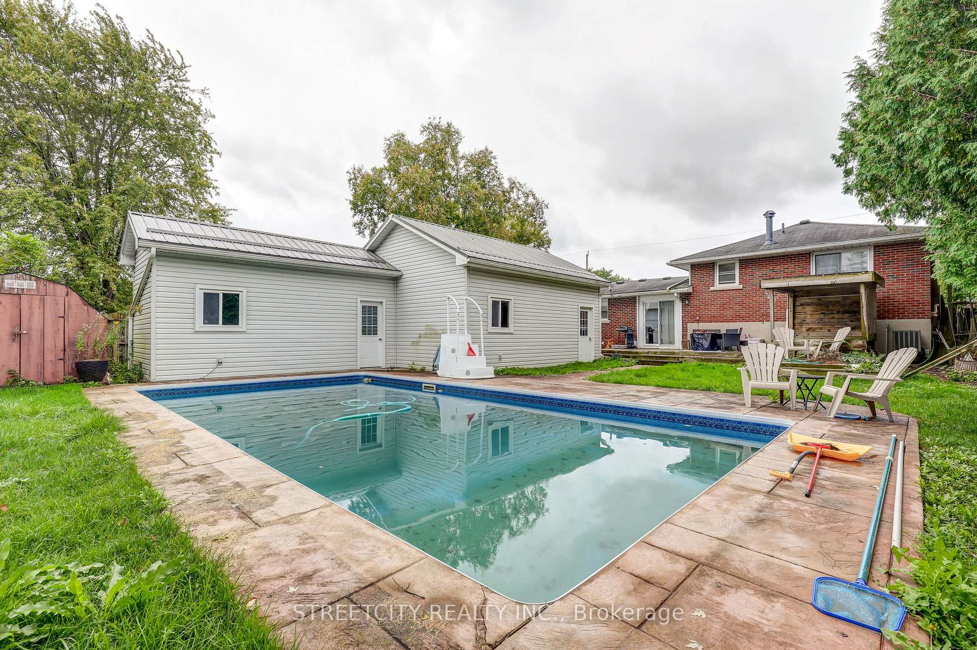 Photo 34 of 170 Locust Street, St. Thomas — HOMEH