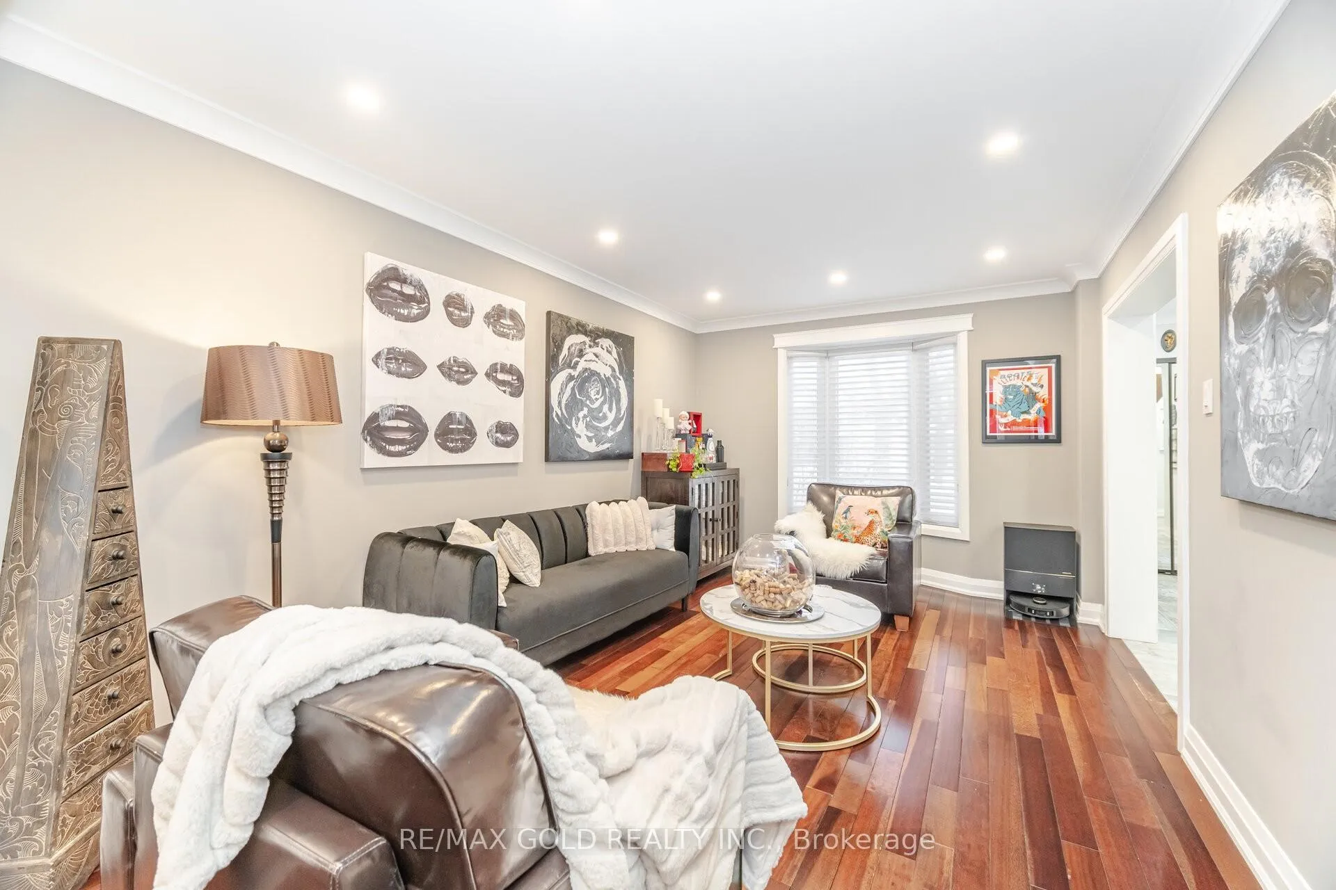 Photo 3 of 62 Oleander Crescent, Brampton, Heart Lake East — HOMEH