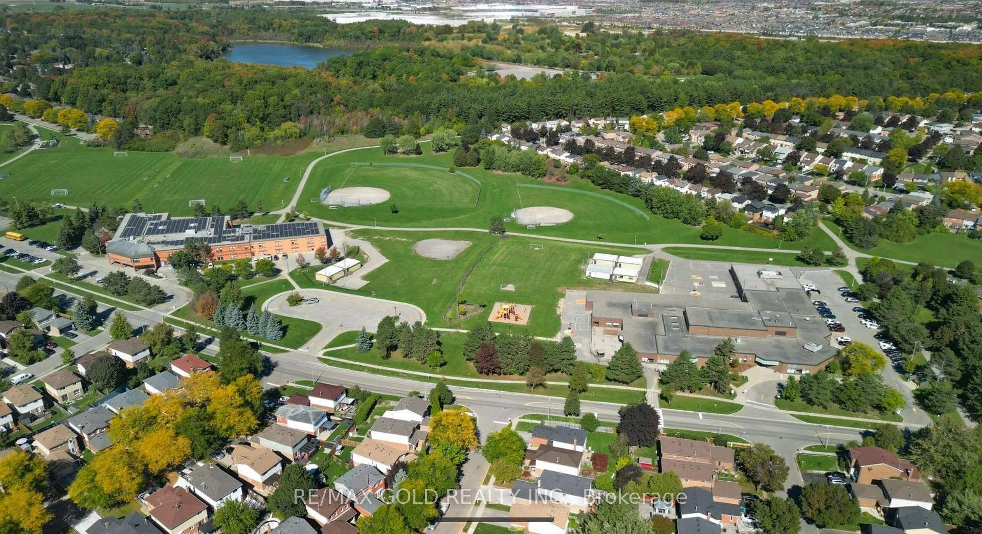 Photo 24 of 62 Oleander Crescent, Brampton, Heart Lake East — HOMEH