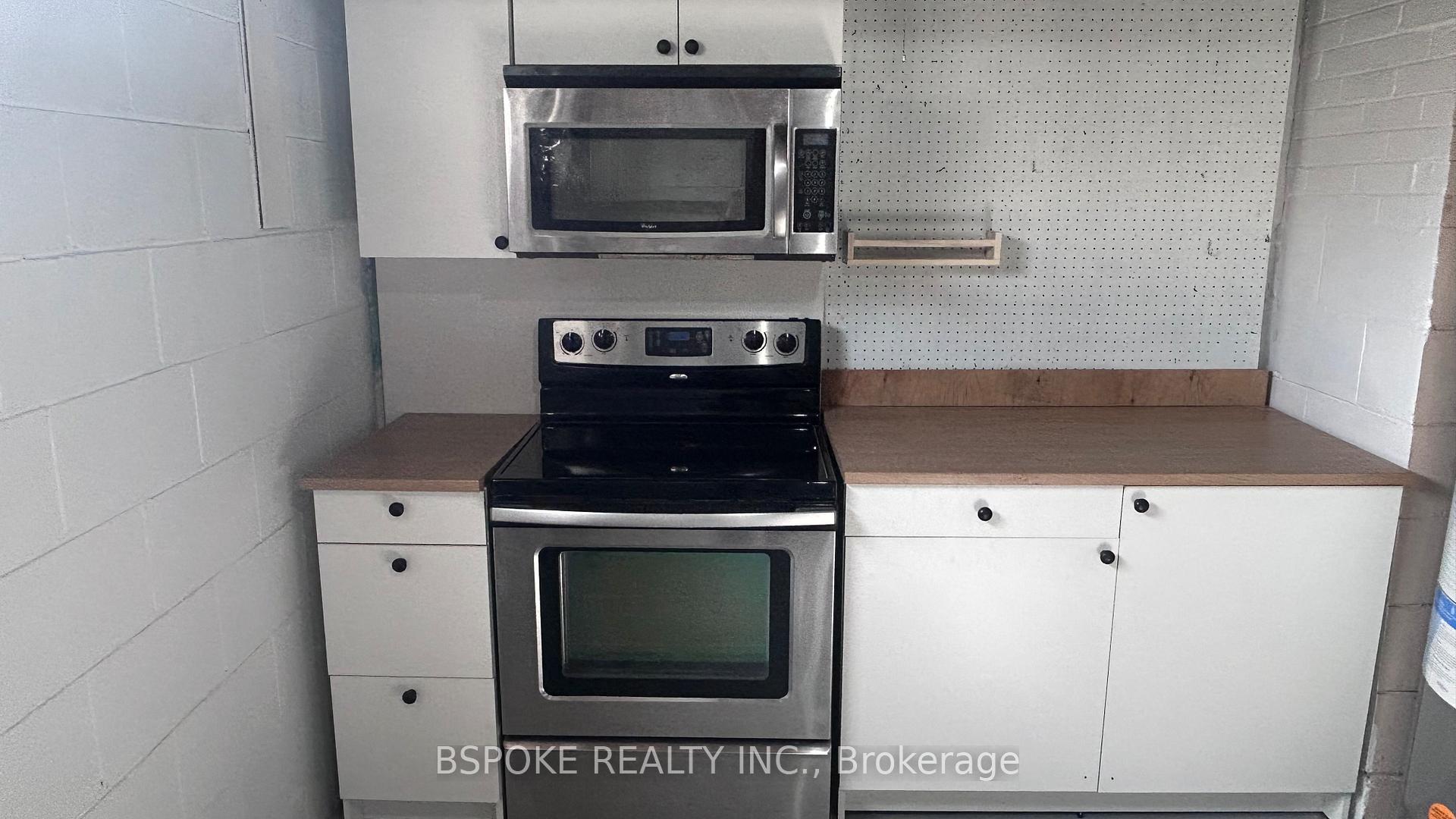 Photo 45 of 191 Avondale Boulevard, Brampton, Avondale — HOMEH