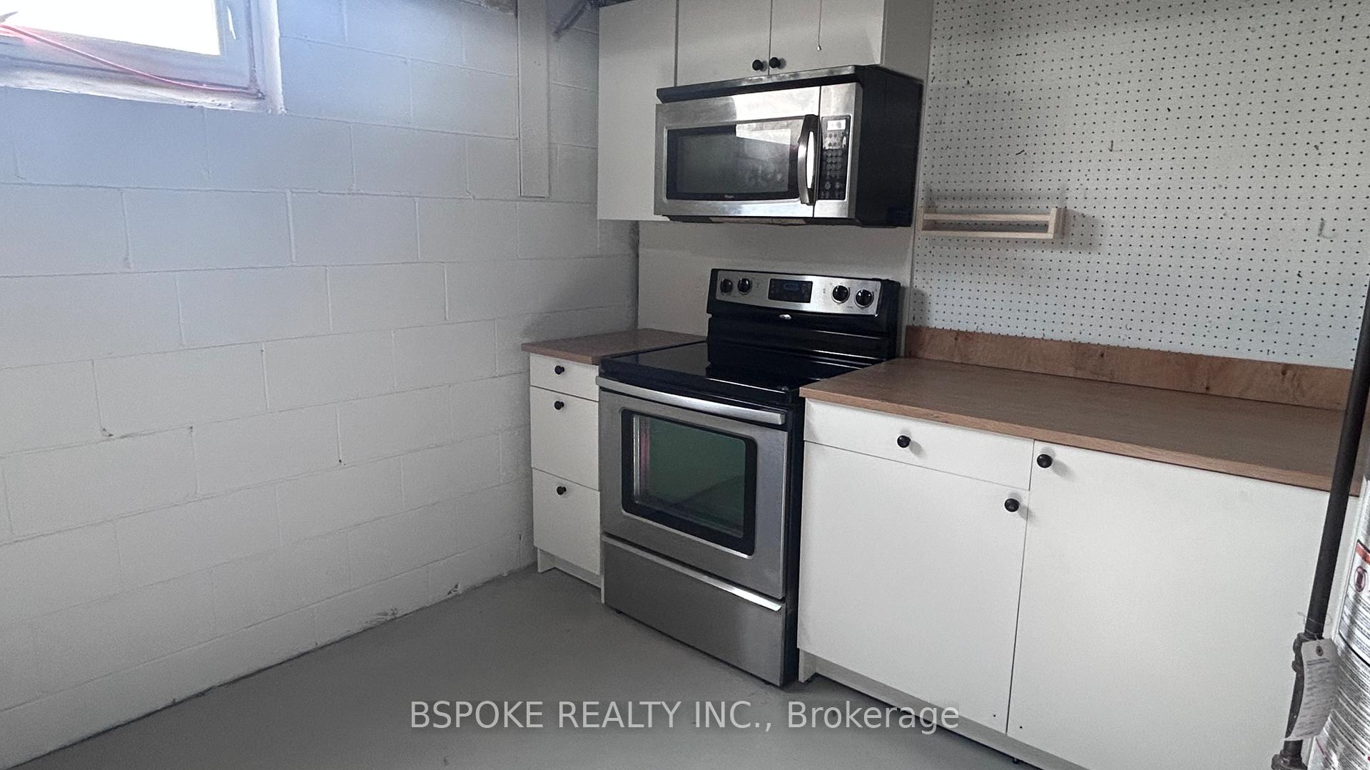 Photo 46 of 191 Avondale Boulevard, Brampton, Avondale — HOMEH
