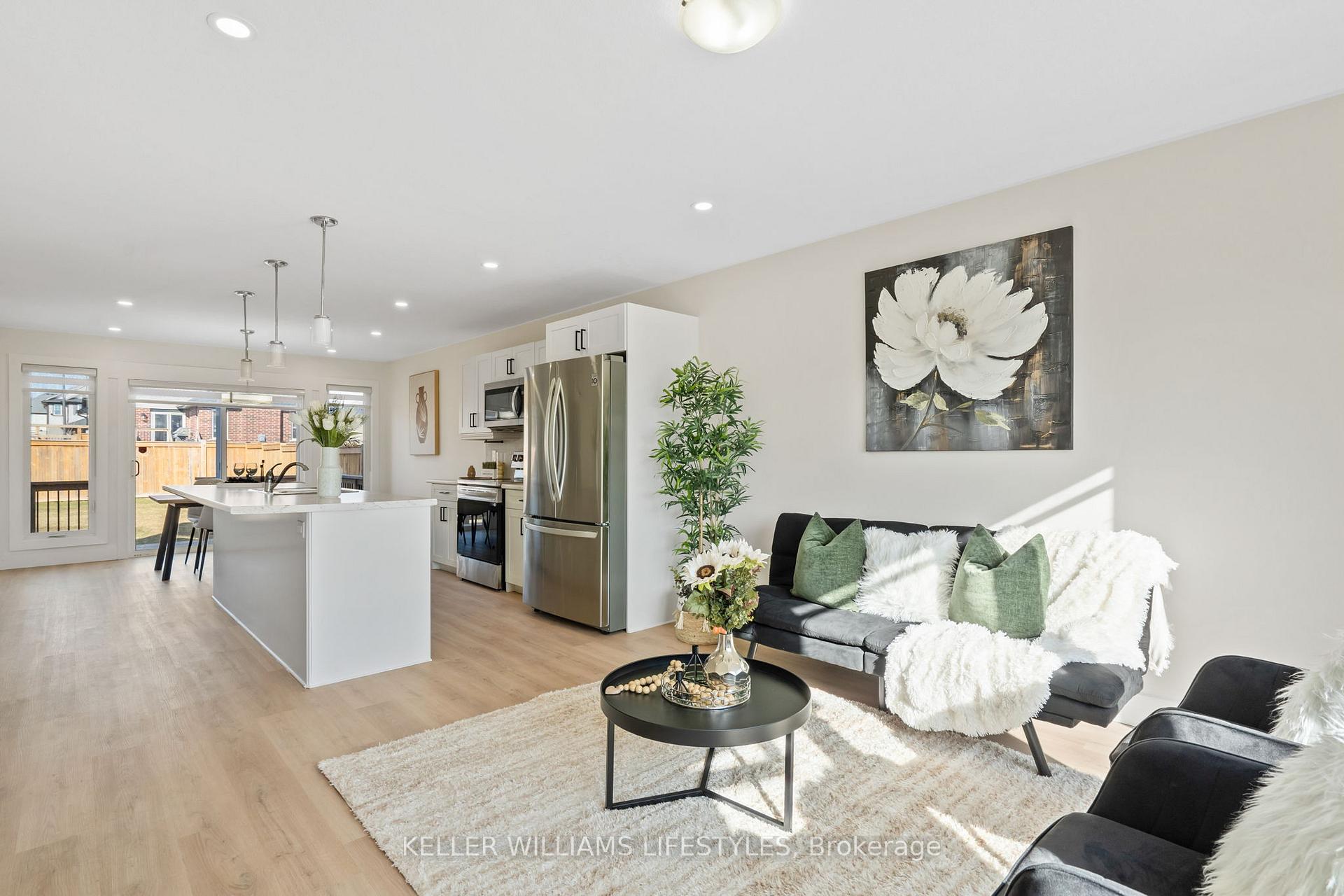 Photo 7 of 114 Renaissance Drive, St. Thomas — HOMEH