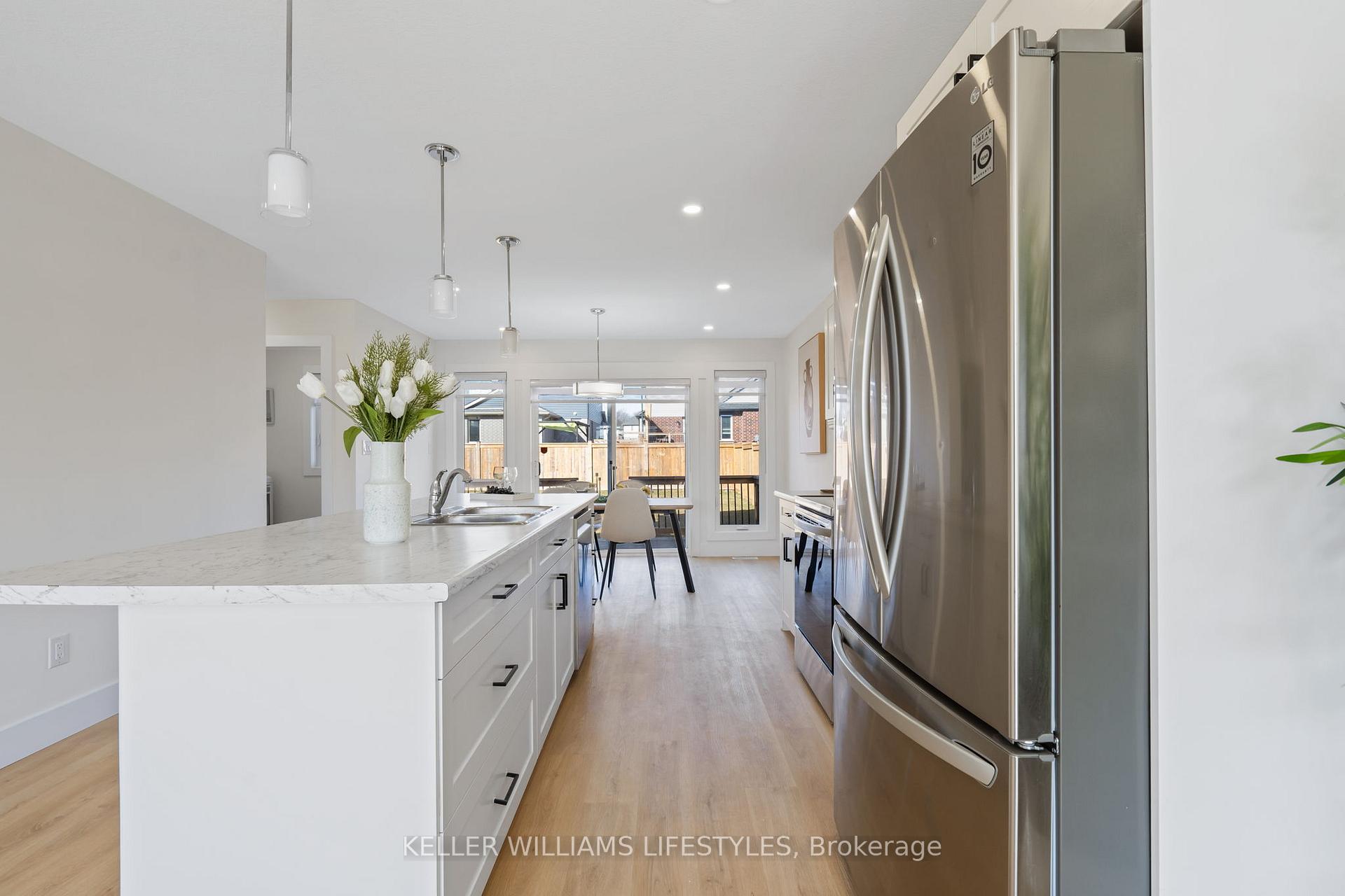 Photo 10 of 114 Renaissance Drive, St. Thomas — HOMEH
