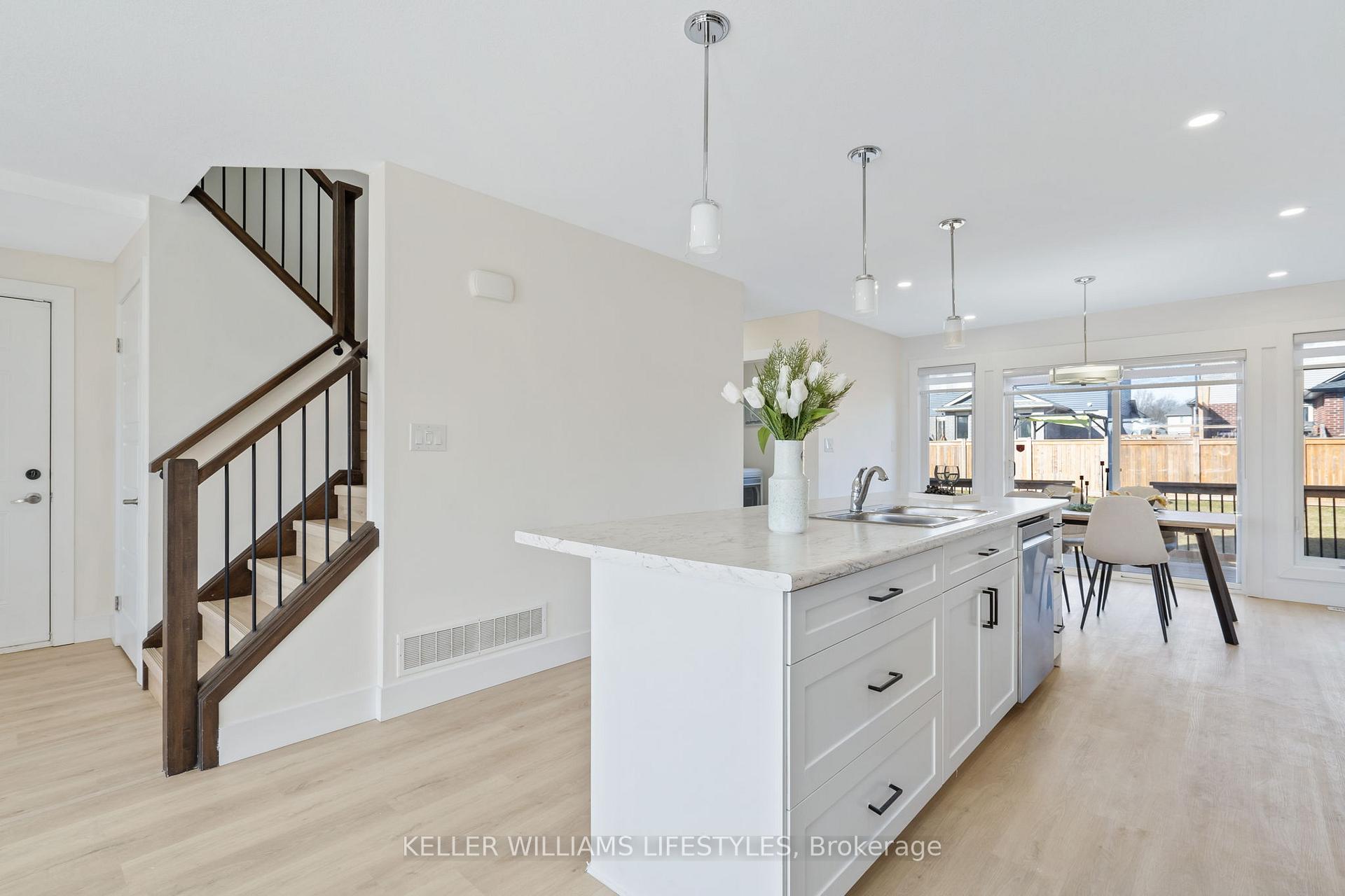Photo 11 of 114 Renaissance Drive, St. Thomas — HOMEH