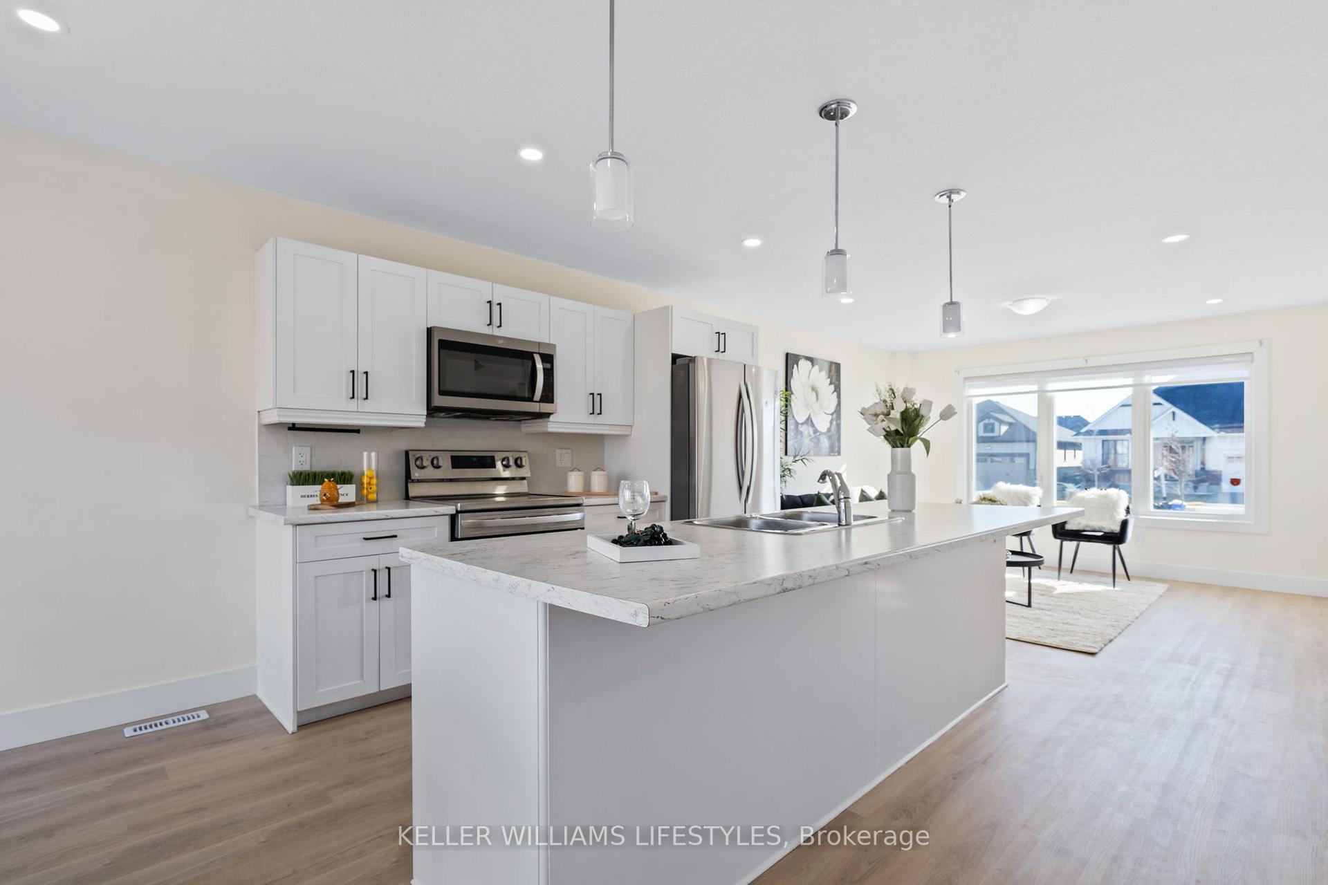 Photo 14 of 114 Renaissance Drive, St. Thomas — HOMEH