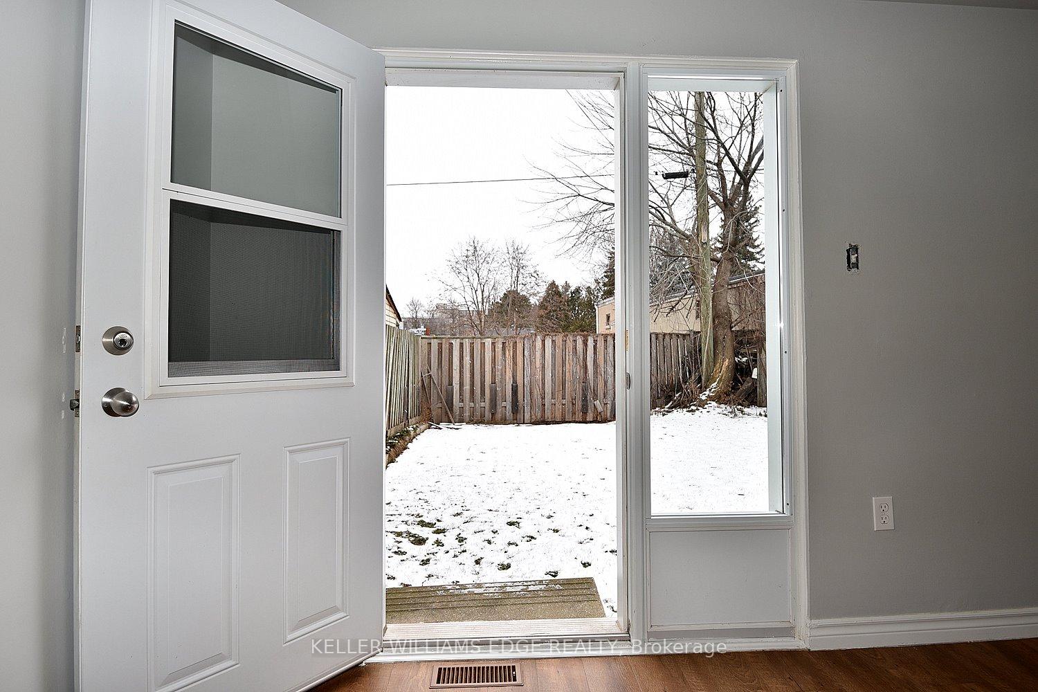 Photo 6 of 15 Wood Street E, Hamilton, North End — HOMEH