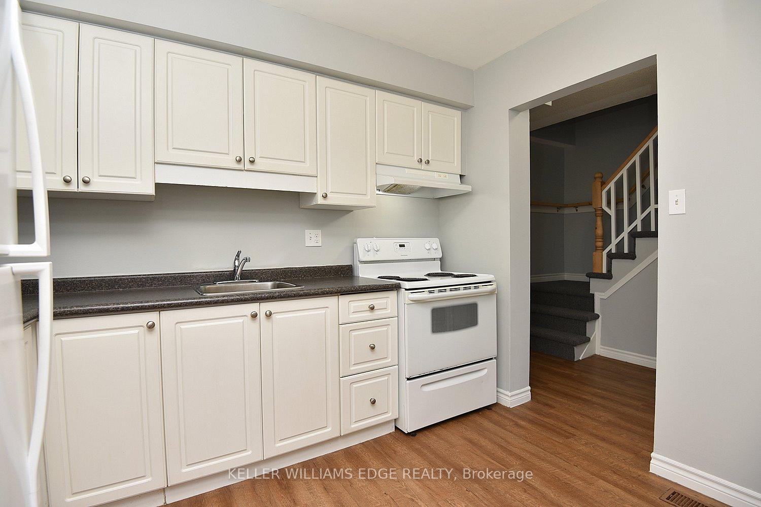 Photo 14 of 15 Wood Street E, Hamilton, North End — HOMEH