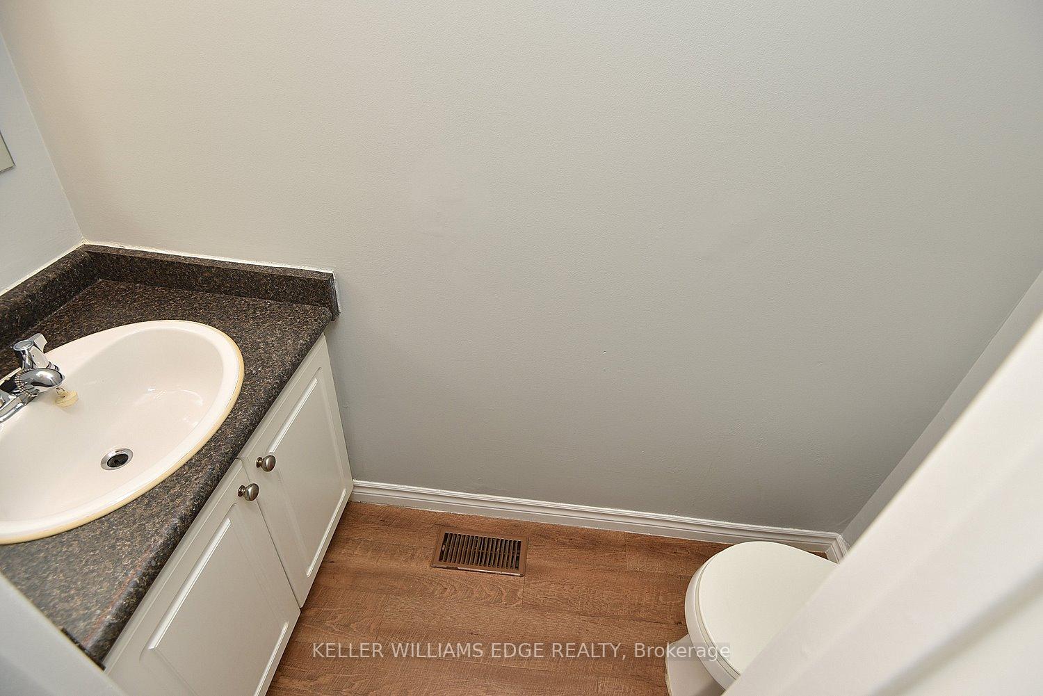 Photo 17 of 15 Wood Street E, Hamilton, North End — HOMEH