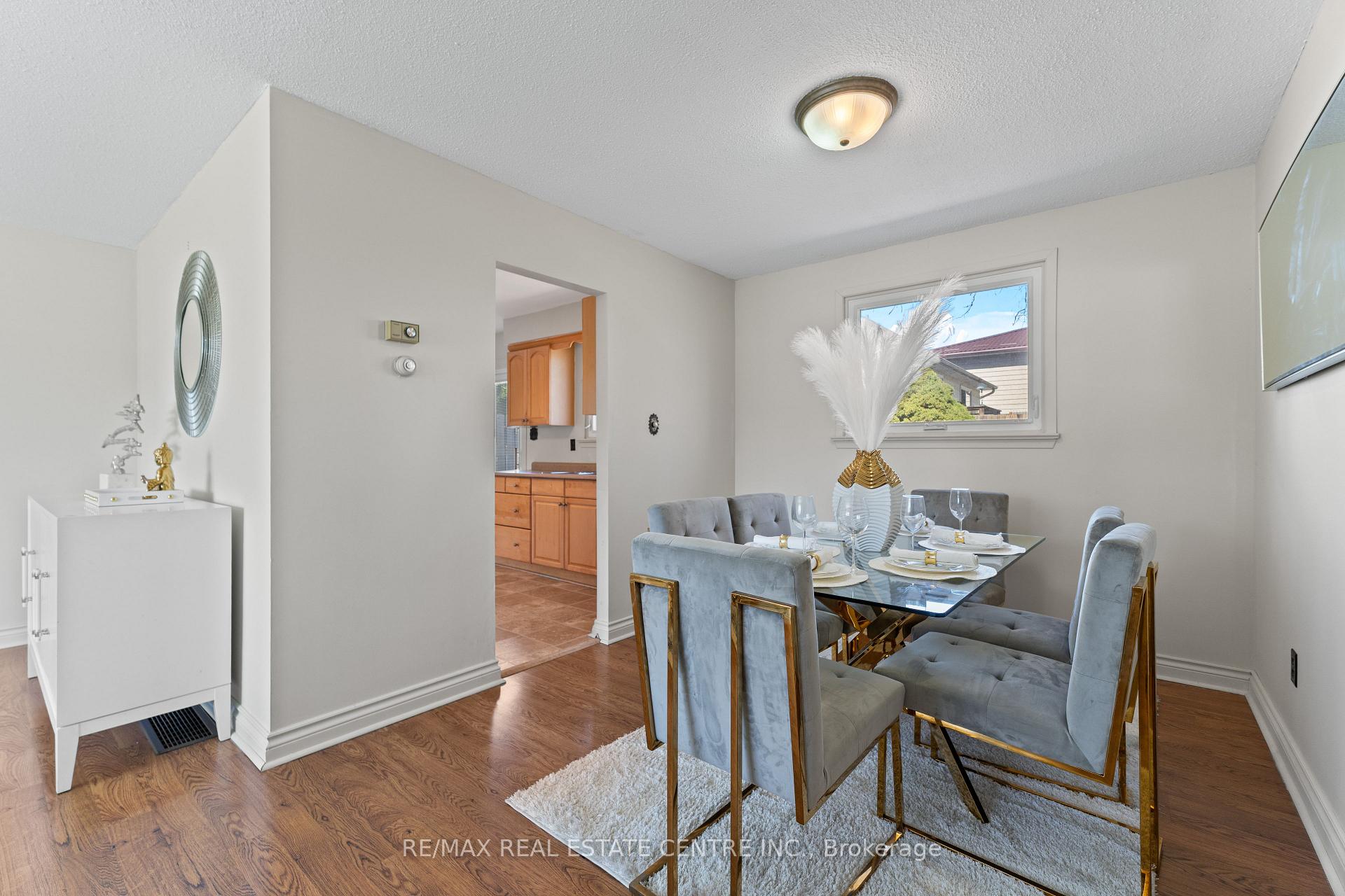 Photo 11 of 50 Jerome Crescent, Brampton, Northgate — HOMEH