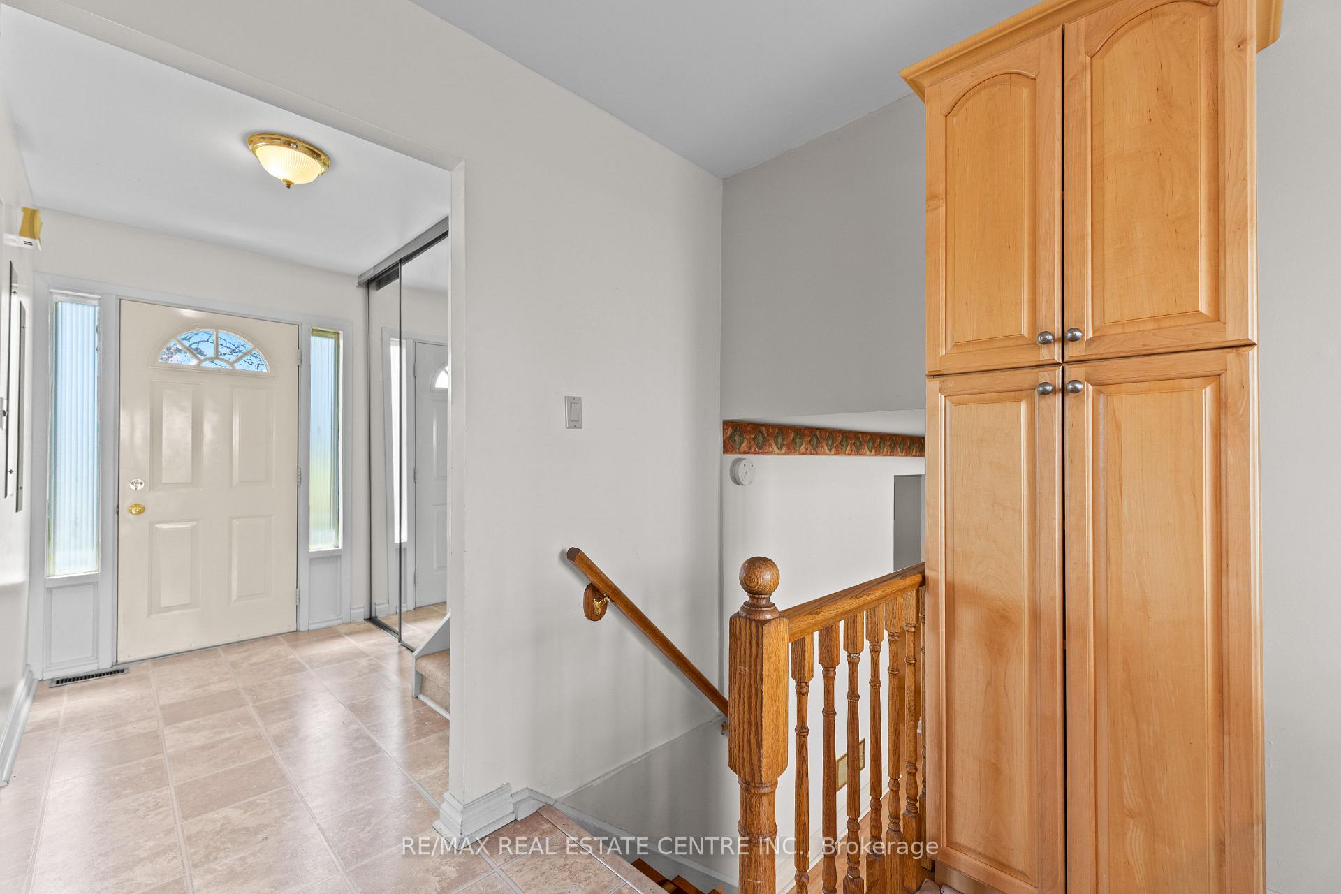 Photo 15 of 50 Jerome Crescent, Brampton, Northgate — HOMEH