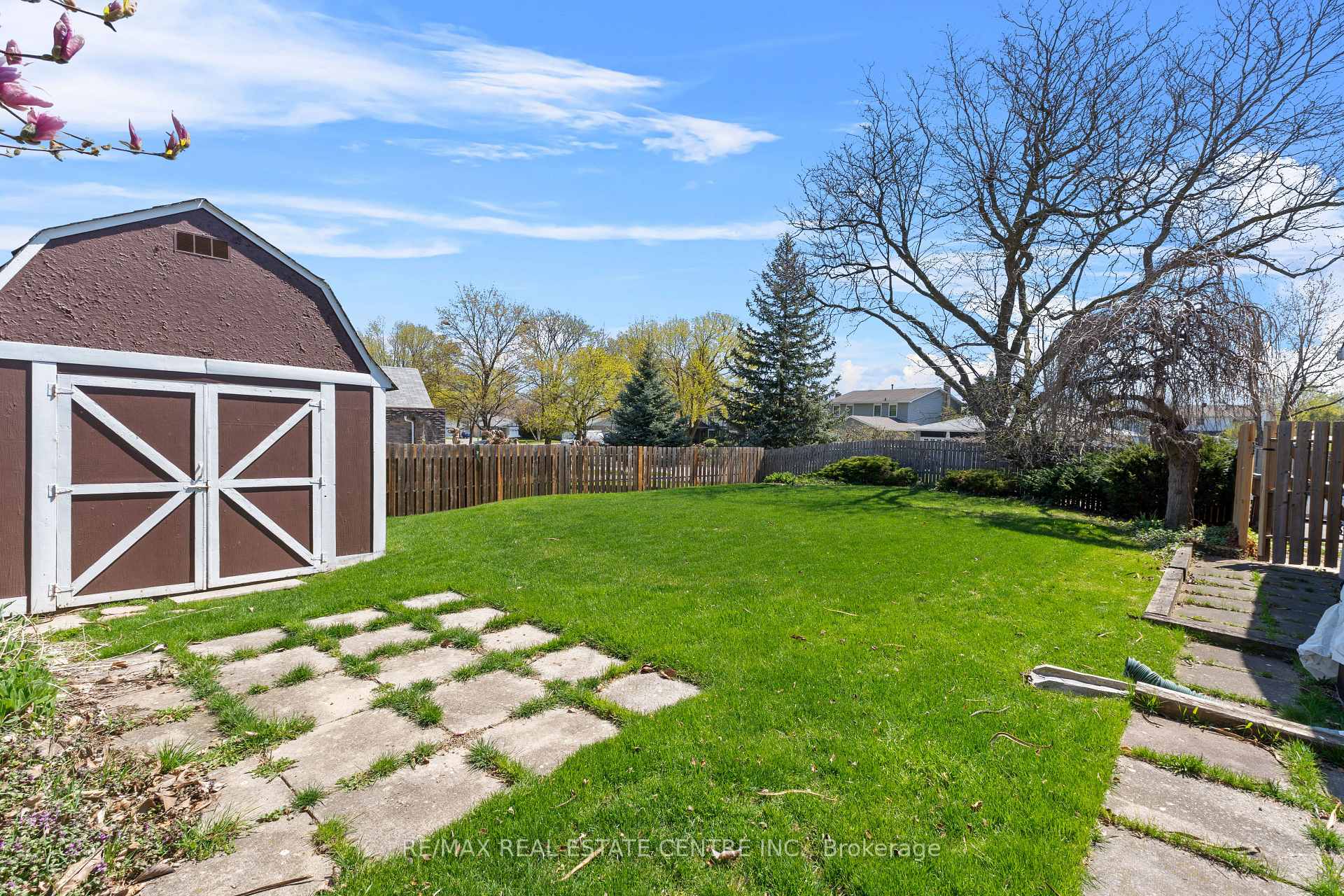 Photo 40 of 50 Jerome Crescent, Brampton, Northgate — HOMEH
