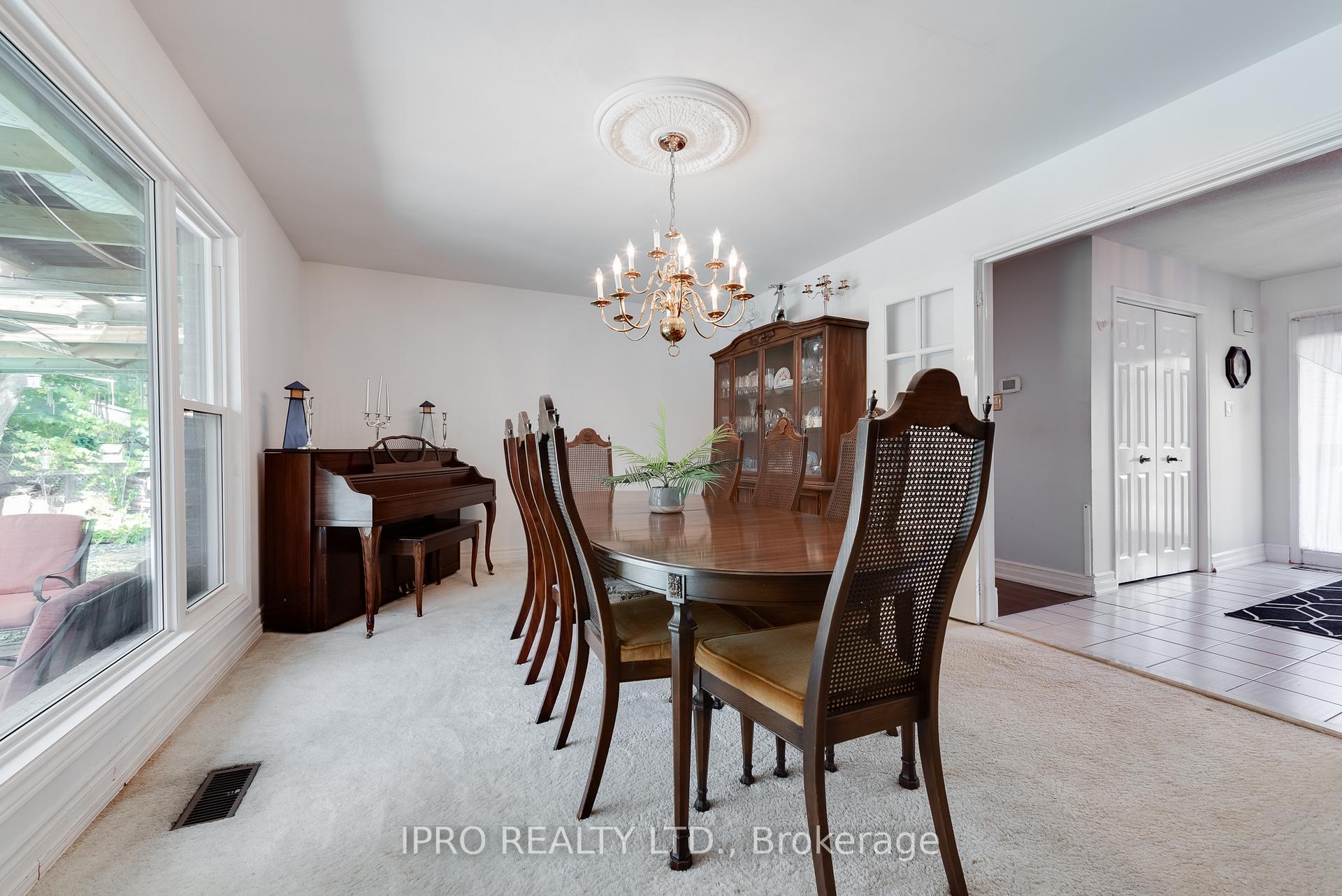 Photo 6 of 5 Oldham Crescent, Brampton, Snelgrove — HOMEH