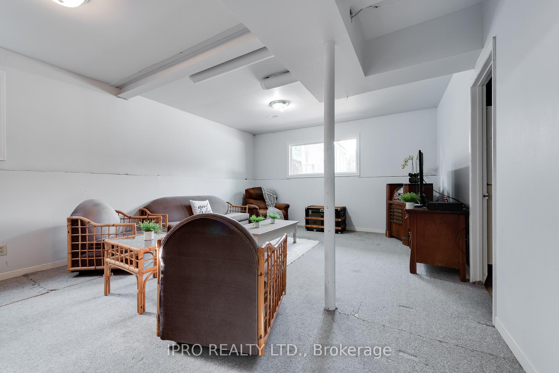 Photo 21 of 5 Oldham Crescent, Brampton, Snelgrove — HOMEH